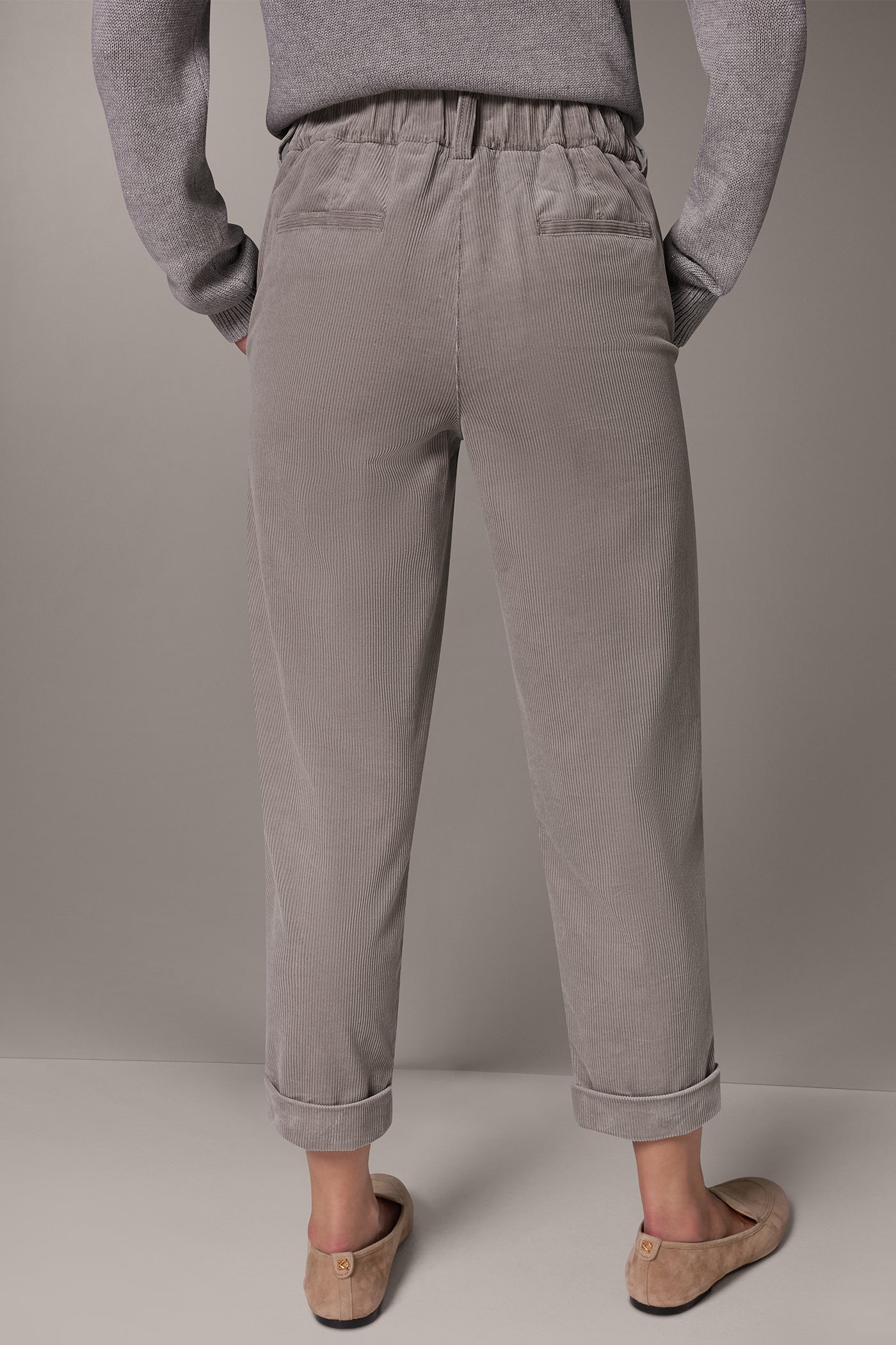 MID-RISE CORDUROY ANKLE PANT VIEW 3