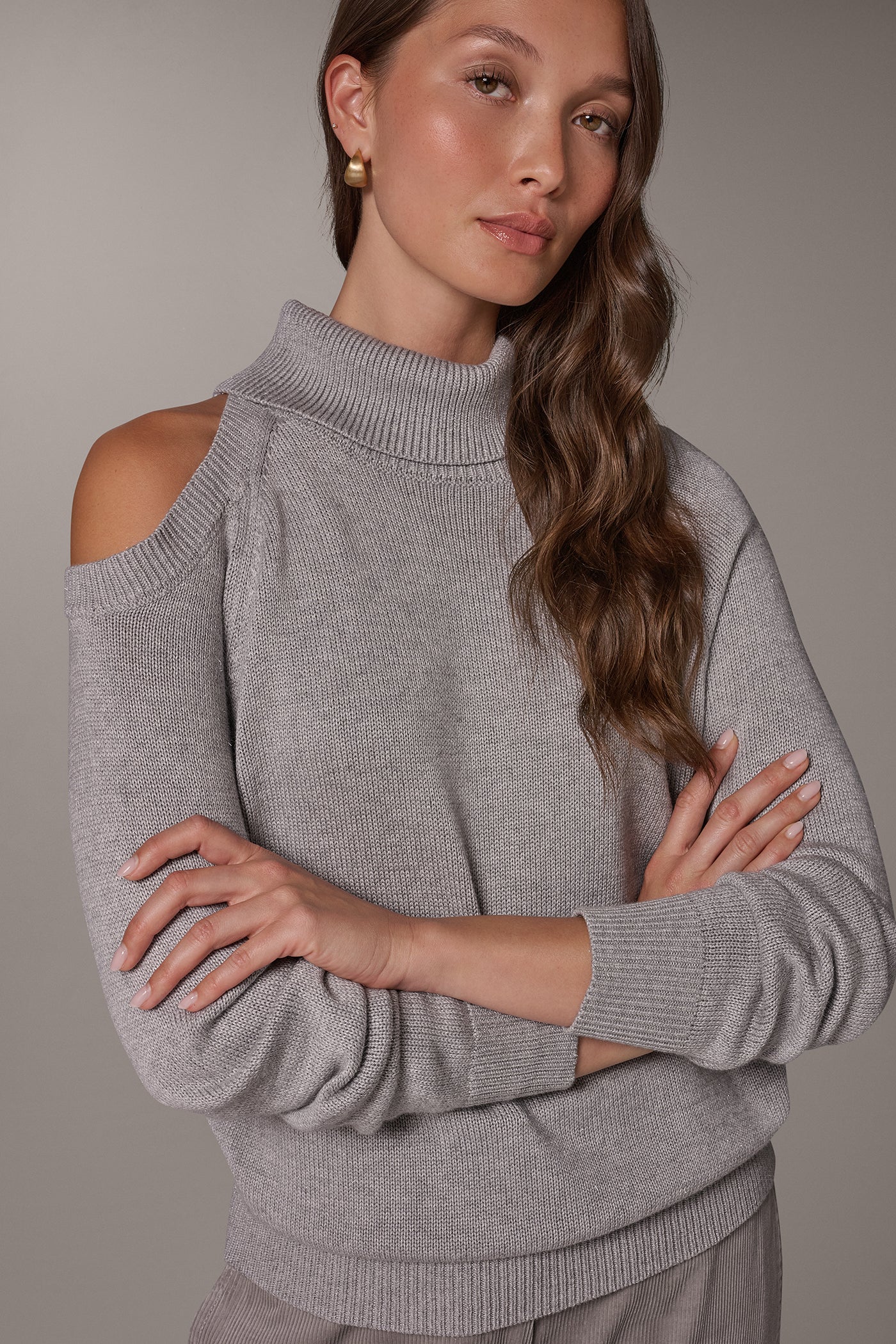 METALLIC CUTOUT SHOULDER TURTLENECK SWEATER (alternate view)