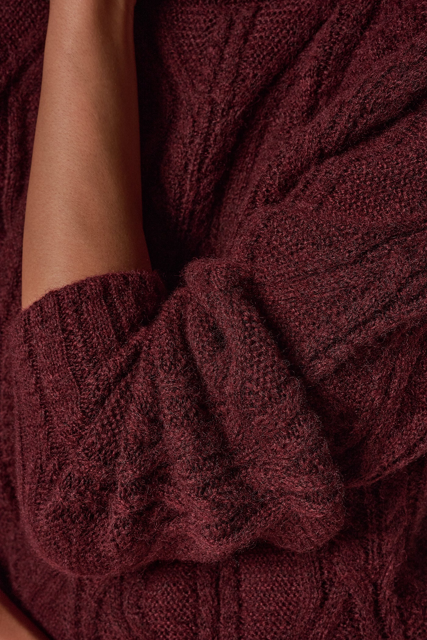 CABLE KNIT SWEATER VIEW 5 | Clothing