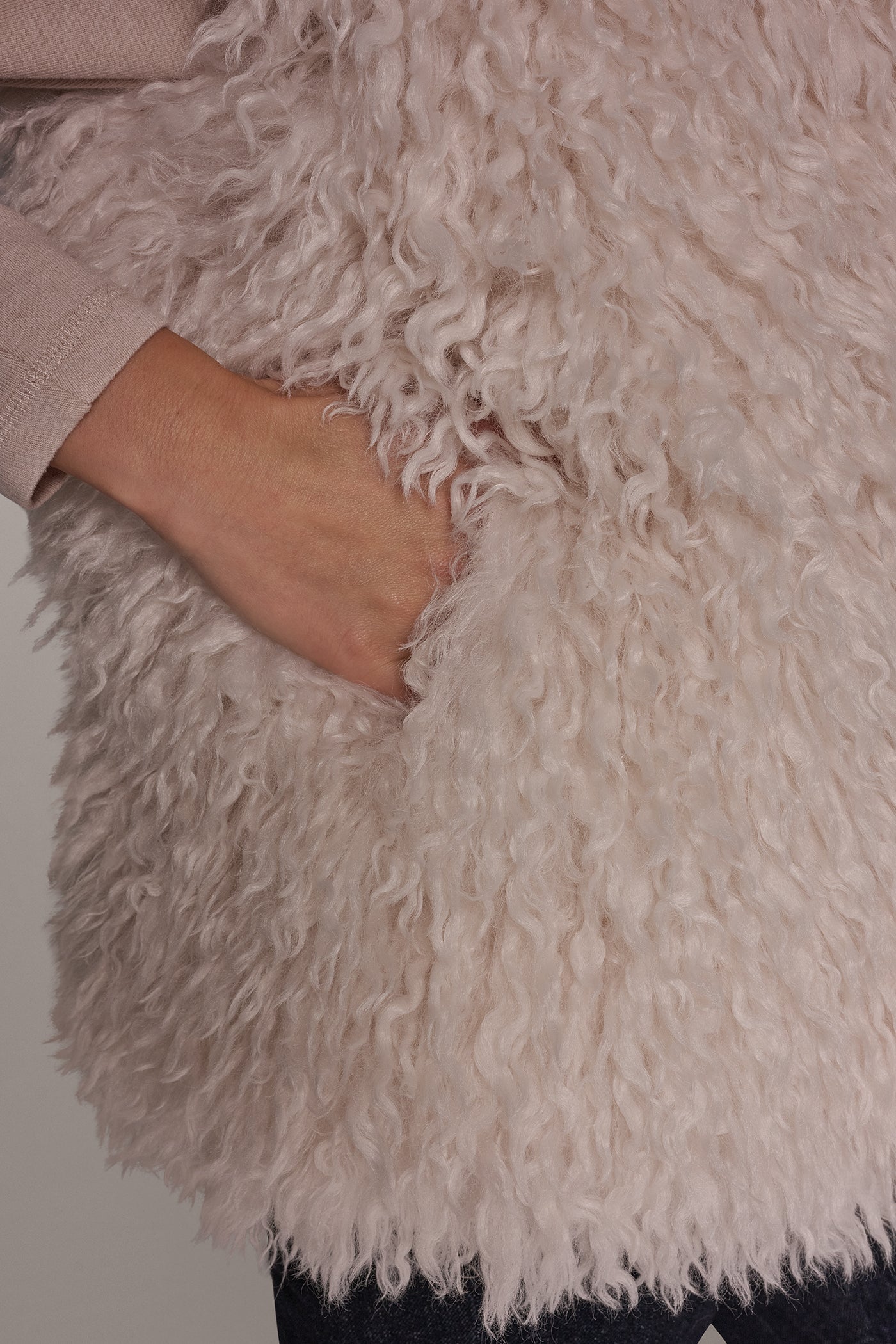 FAUX FUR VEST VIEW 5