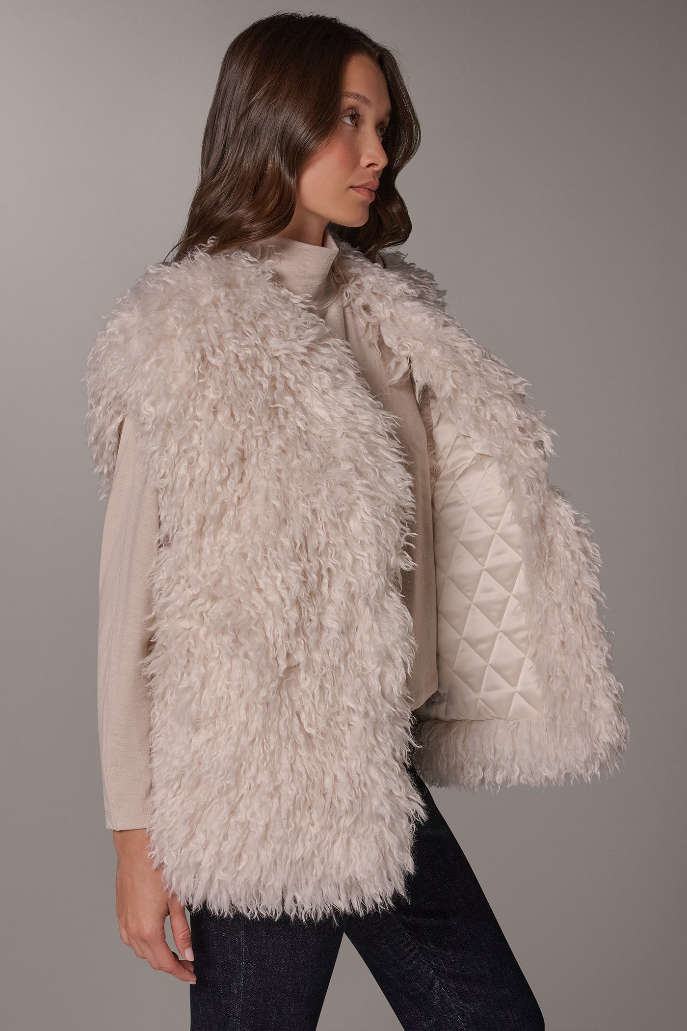 FAUX FUR VEST VIEW 2