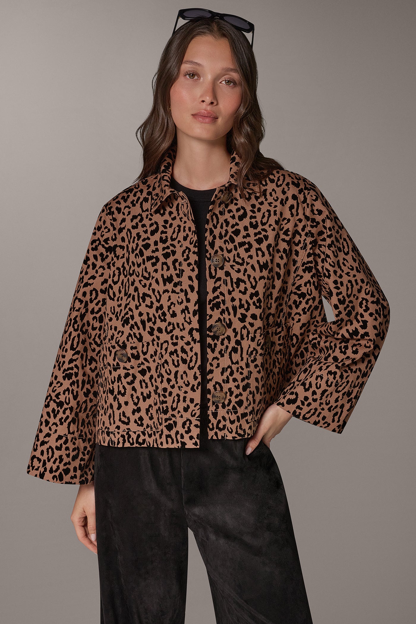PRINTED BELL SLEEVE TRAPEZE JACKET VIEW 1
