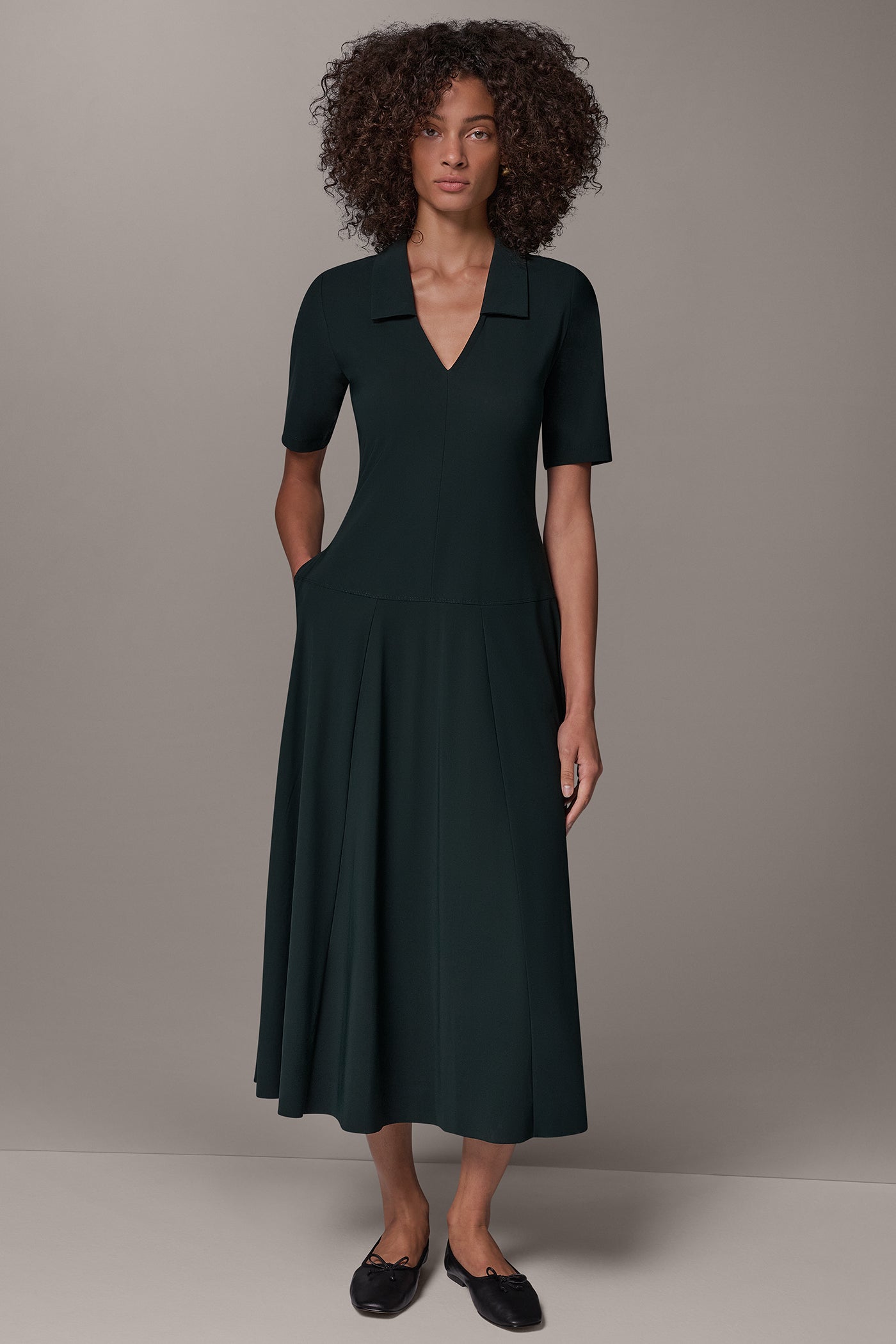 Donna Karan Weekend Women's V-Neck A-Line Midi Dress with Pockets - Black Forest