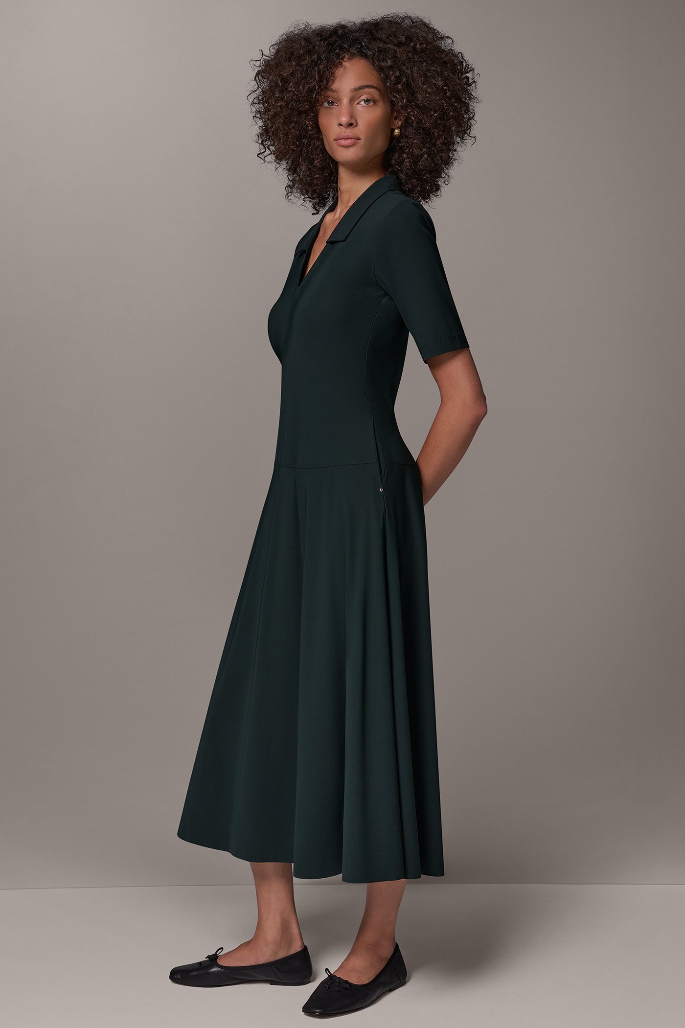 Donna Karan Weekend Women's V-Neck A-Line Midi Dress with Pockets - Black Forest
