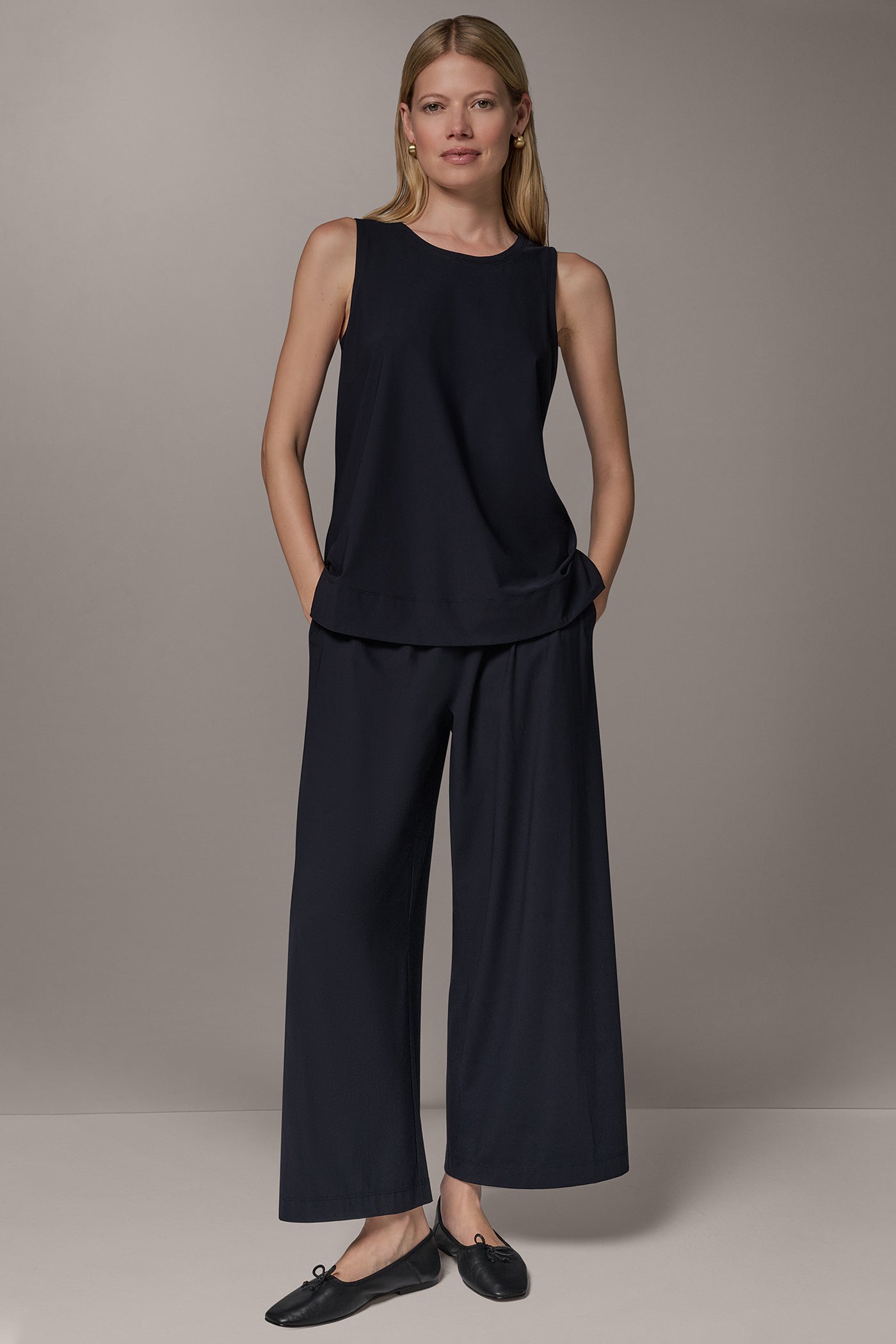 THE MODERN TRAVEL SLEEVELESS SWING TANK VIEW 6 | Clothing