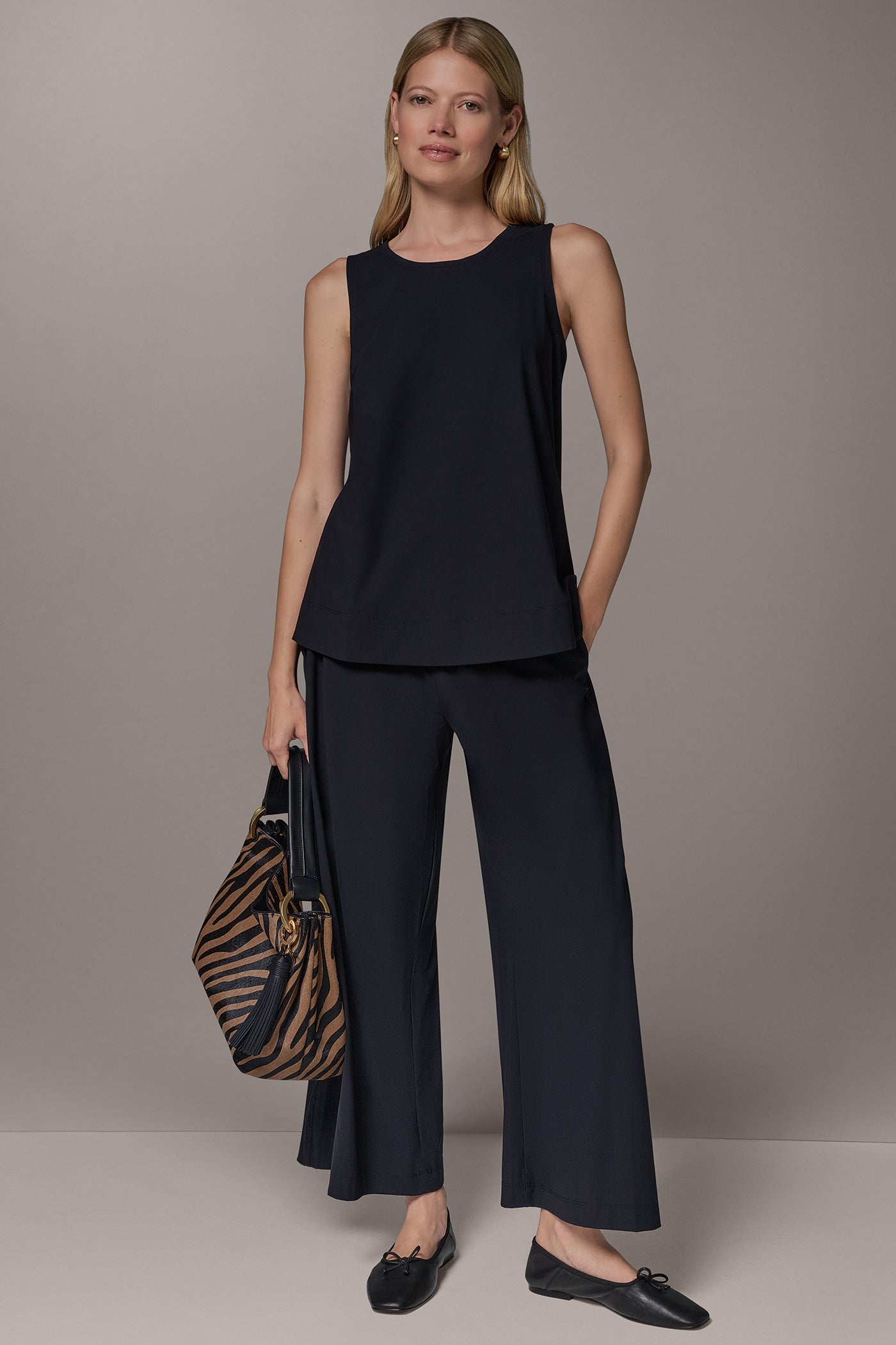 THE MODERN TRAVEL SLEEVELESS SWING TANK VIEW 8 | Clothing