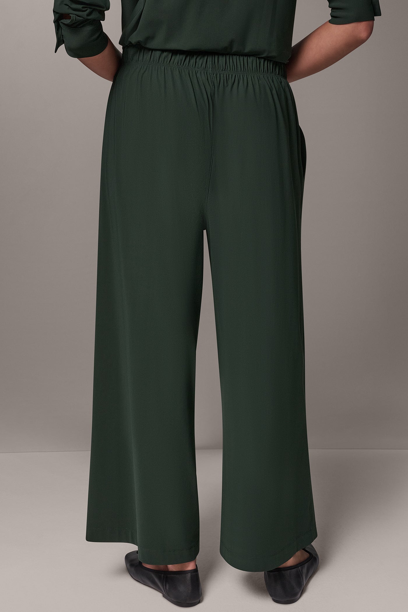 CROPPED FOUR-WAY STRETCH PANT VIEW 3