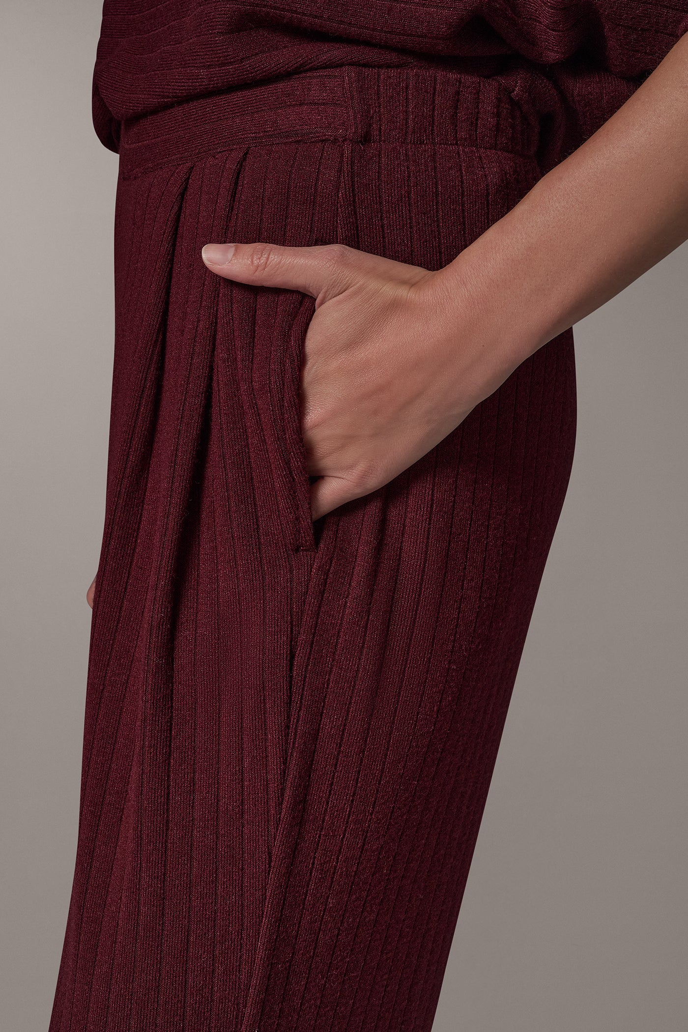 MID-RISE RIB-KNIT PULL-ON PANT VIEW 4