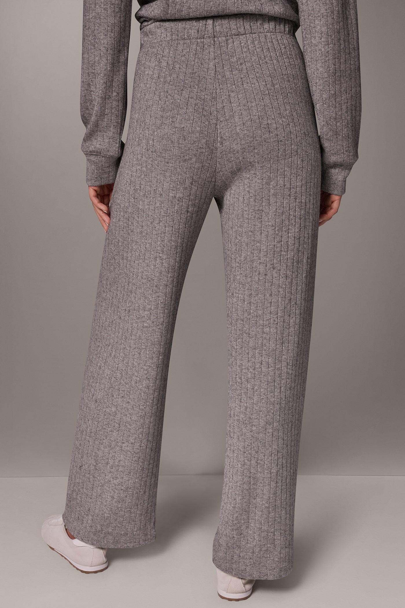 MID-RISE RIB-KNIT PULL-ON PANT VIEW 3