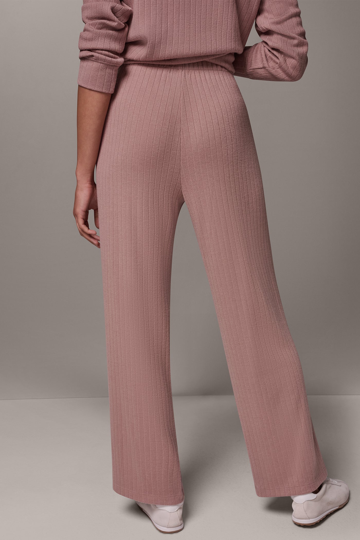 MID-RISE RIB-KNIT PULL-ON PANT VIEW 3