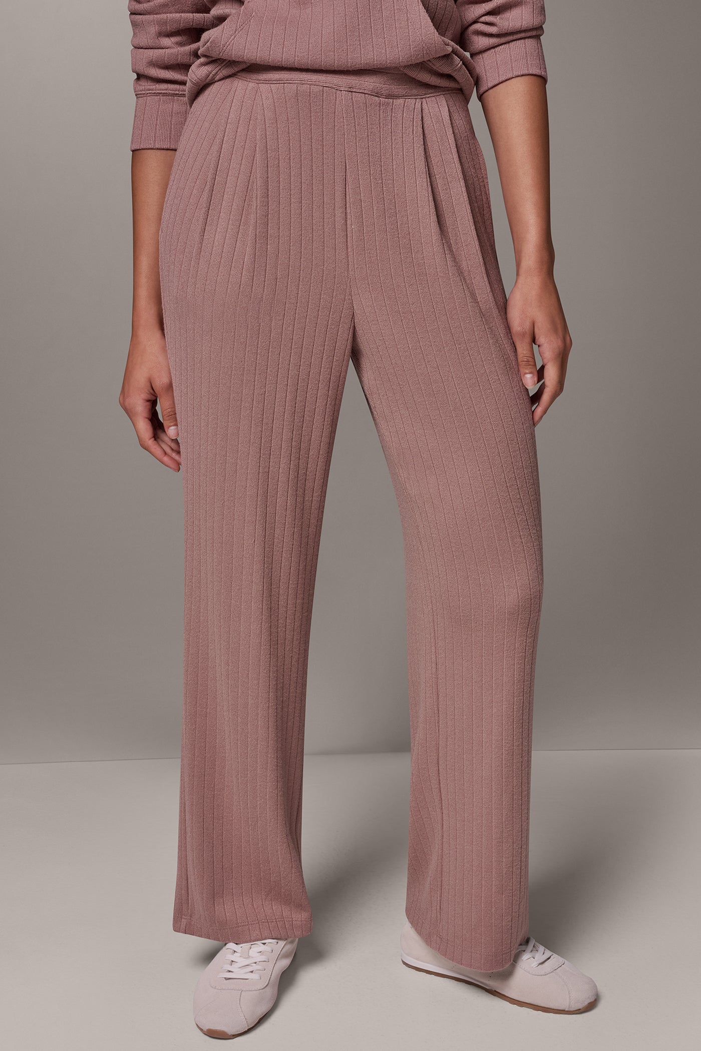 MID-RISE RIB-KNIT PULL-ON PANT VIEW 1