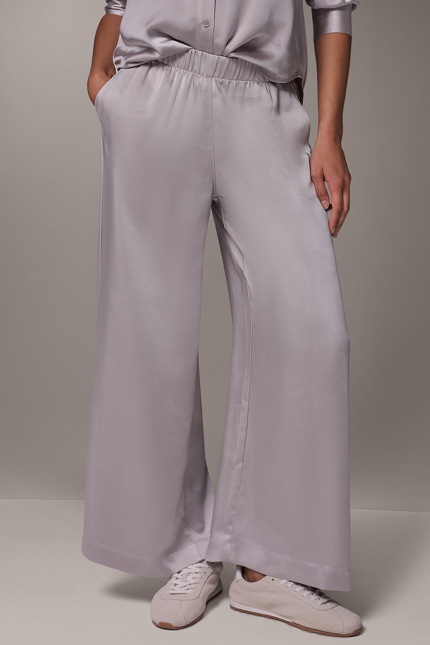MID-RISE WIDE-LEG ANKLE PANT VIEW 1
