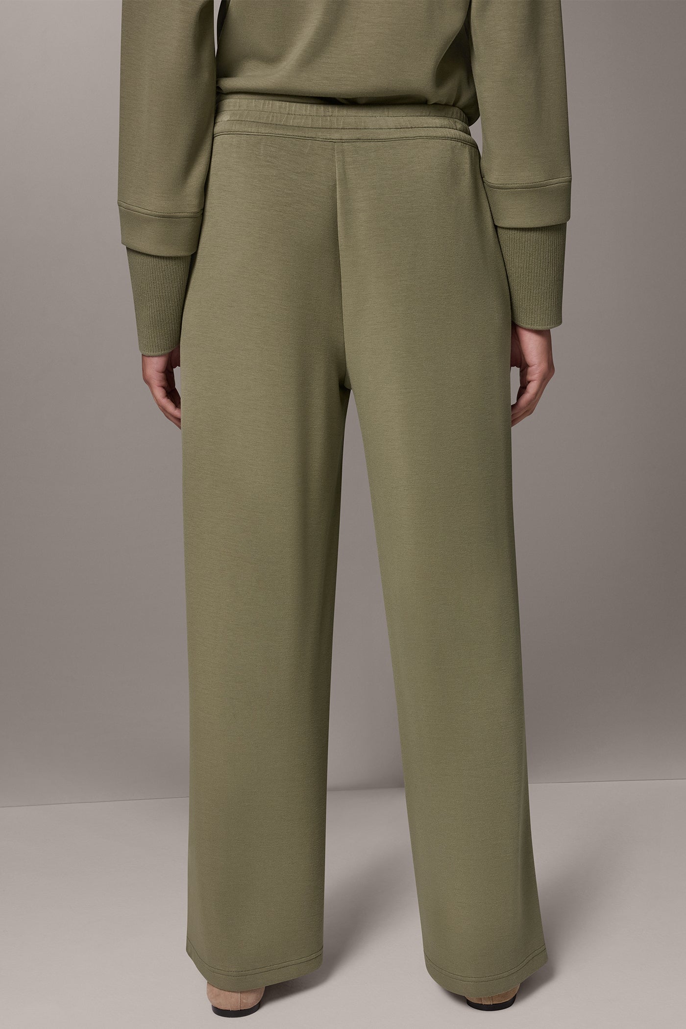 JET SETTER MID-RISE PINTUCK PANT VIEW 3