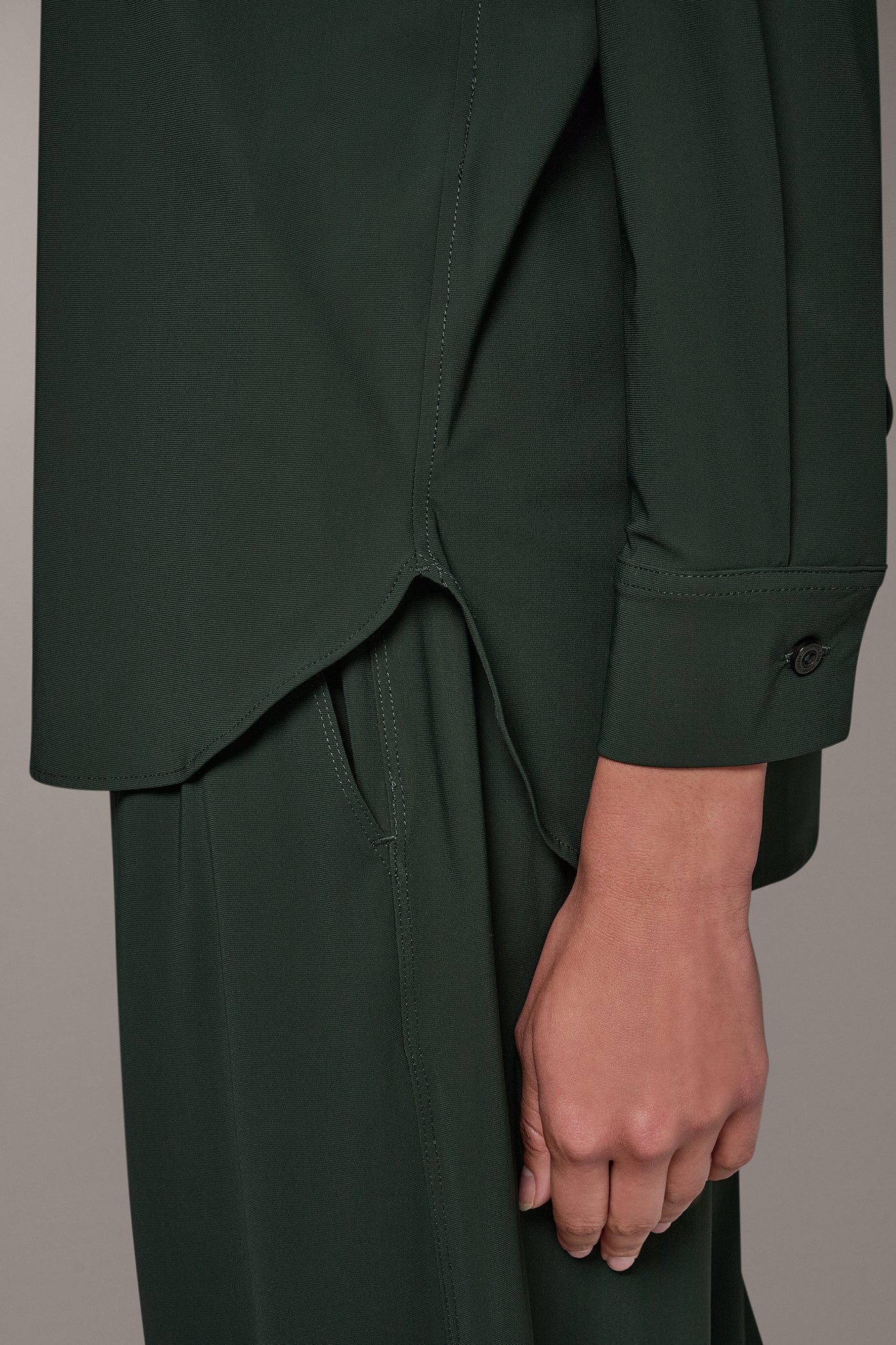 BLOUSON SLEEVE BUTTON FRONT TOP VIEW 4