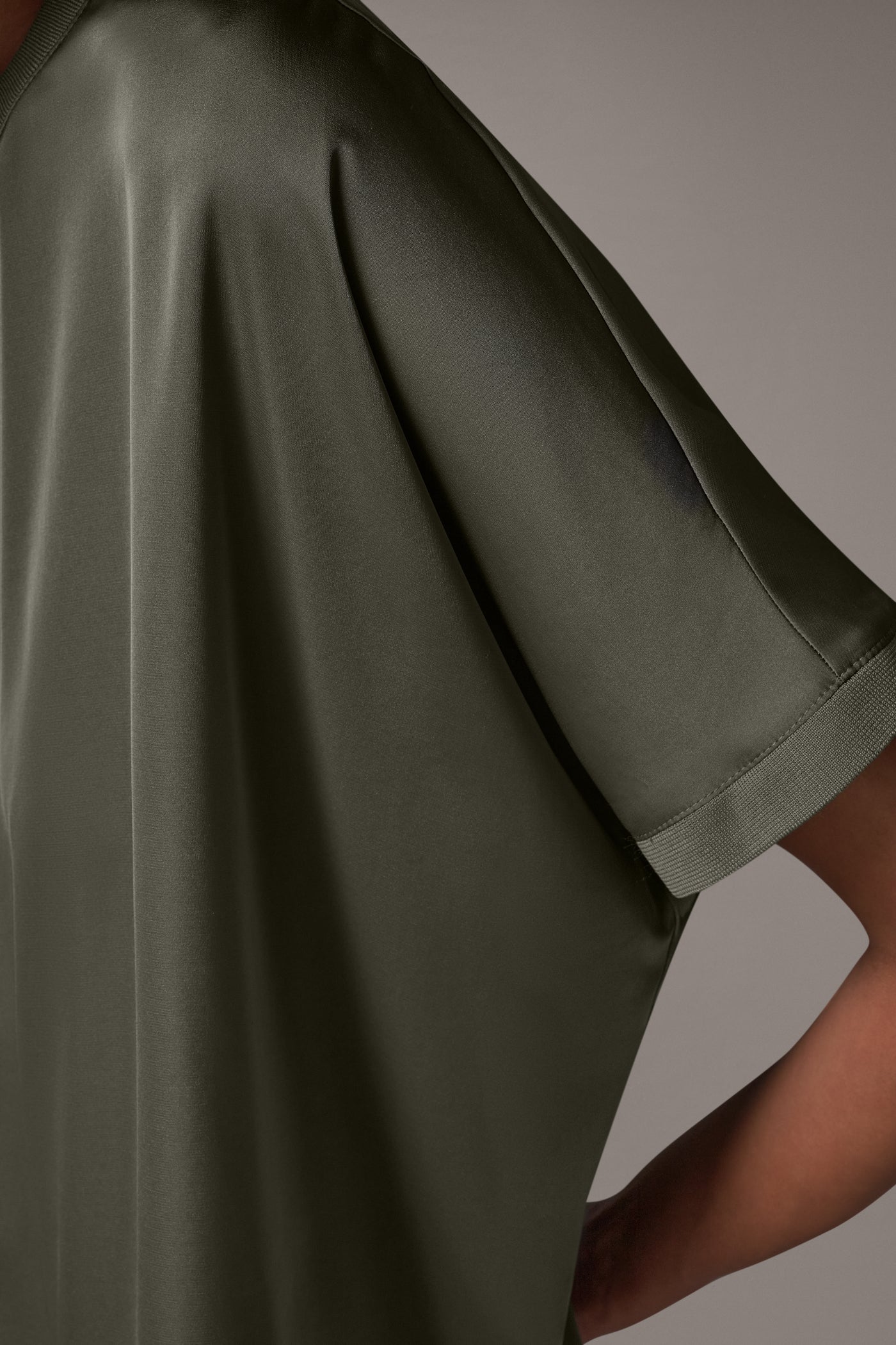DOLMAN SLEEVE BLOUSE VIEW 4 | Donna Karan Weekend