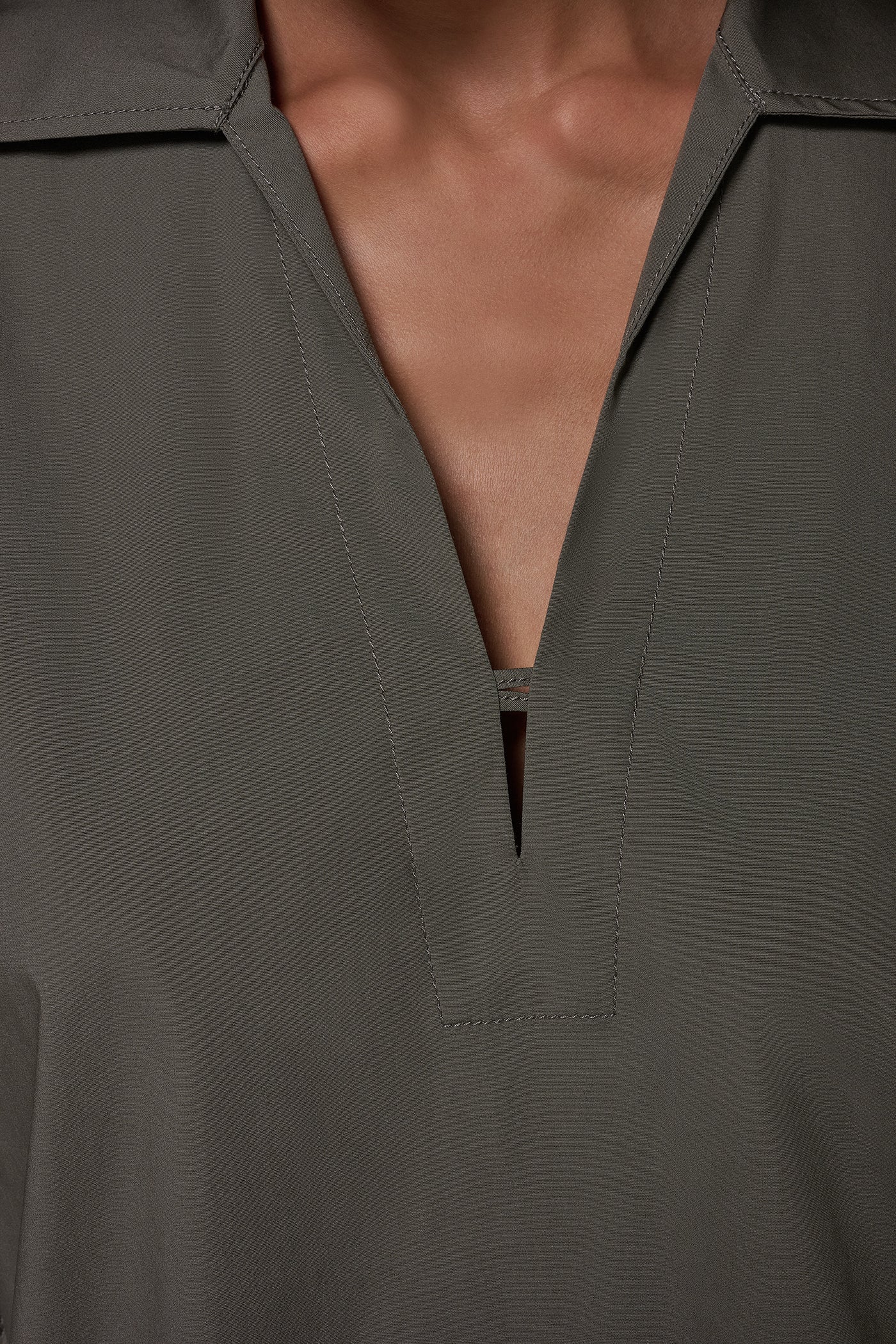POPLIN EMBROIDERED DETAIL BLOUSE VIEW 5