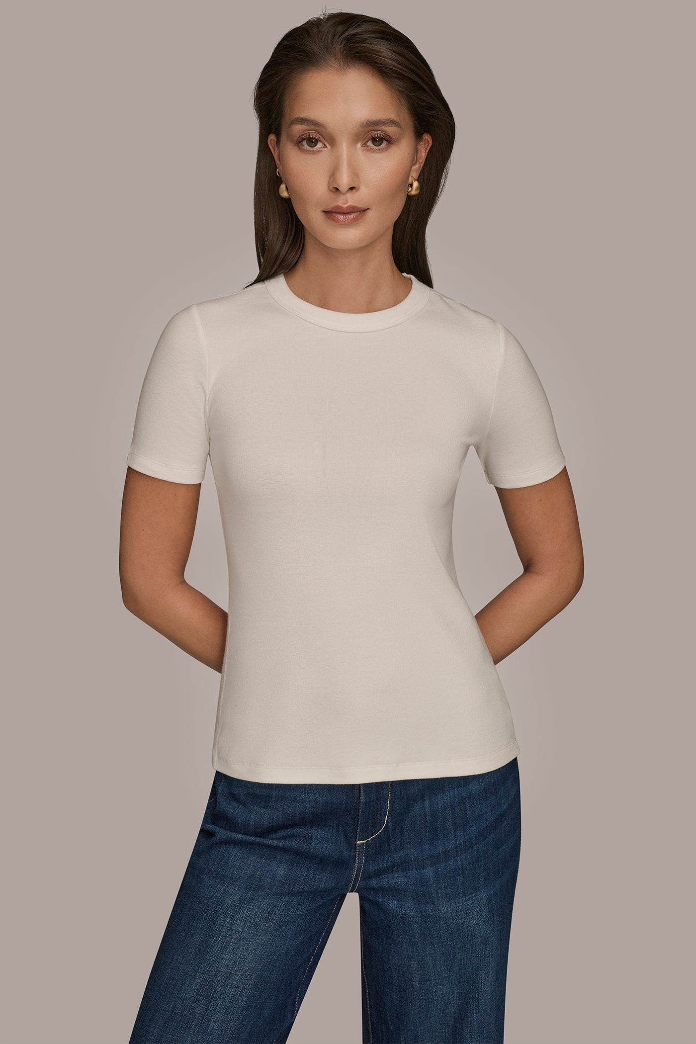 SHORT SLEEVE CREW NECK TEE | View 1 | Casual Collection