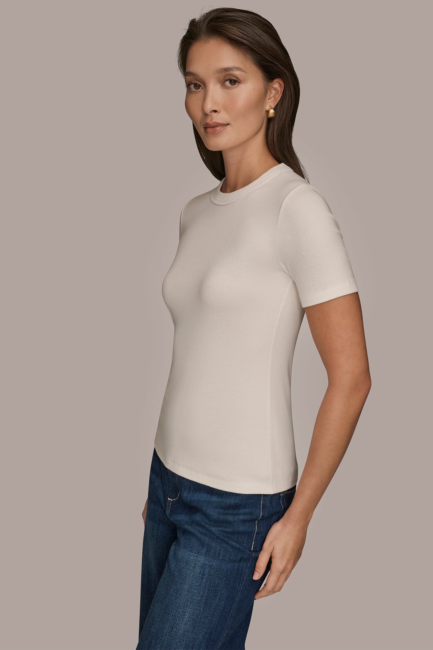 SHORT SLEEVE CREW NECK TEE VIEW 3