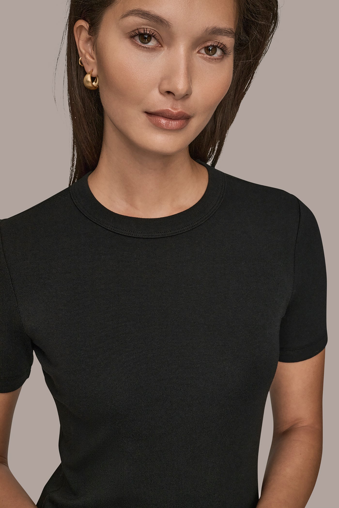 SHORT SLEEVE CREW NECK TEE VIEW 4