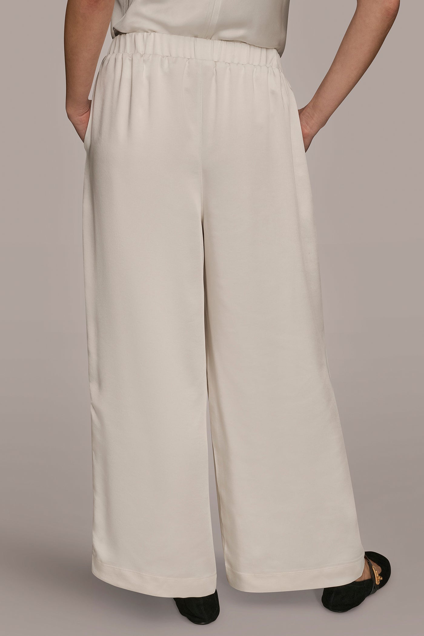 MID RISE PULL ON RELAXED PANT | View 2 | Pants