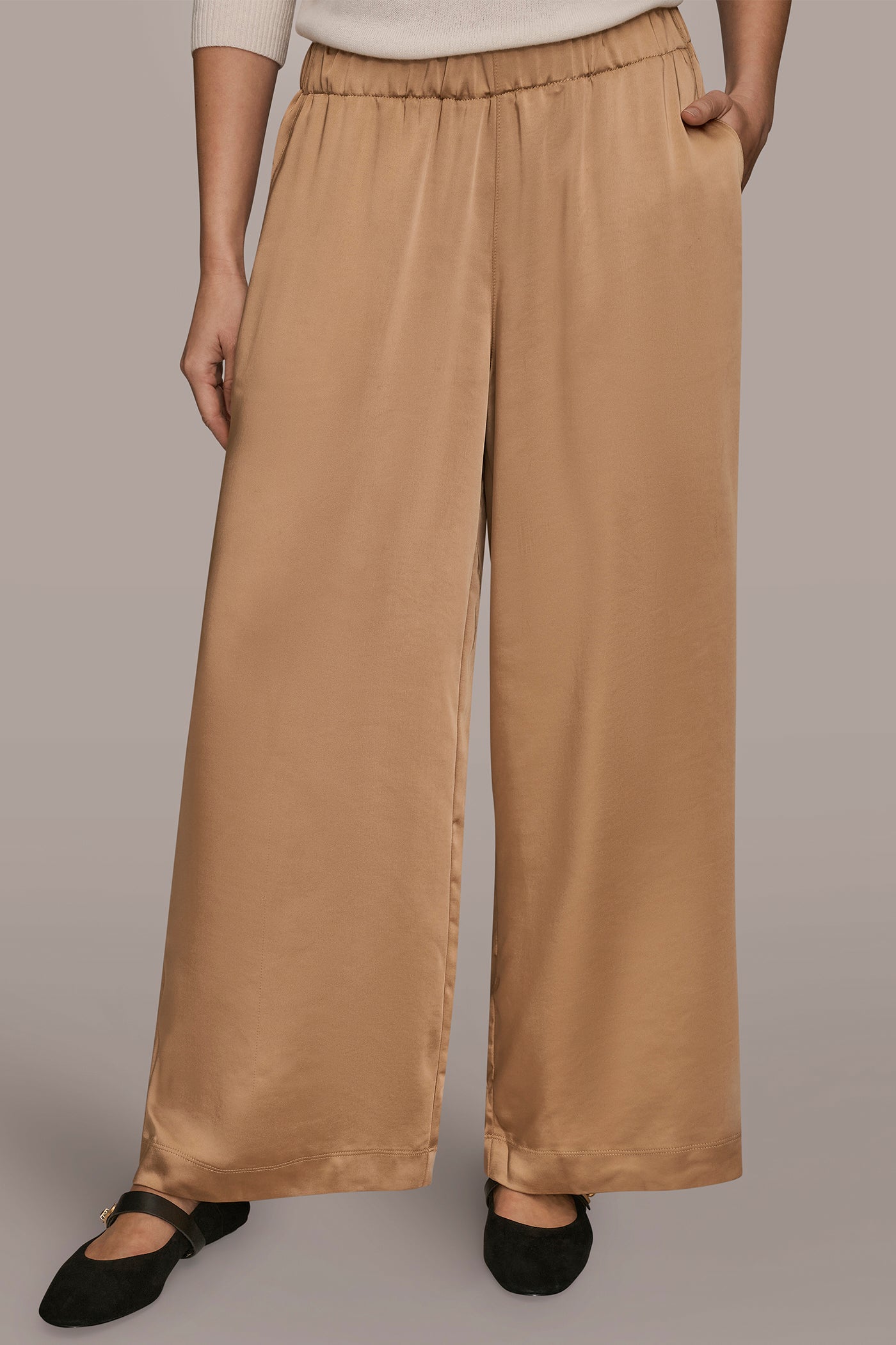 MID RISE PULL ON RELAXED PANT | View 1 | Pants