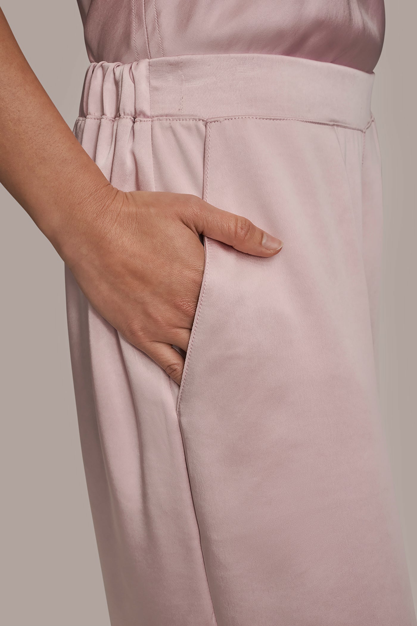 MID RISE PULL ON RELAXED PANT VIEW 4 | Pants