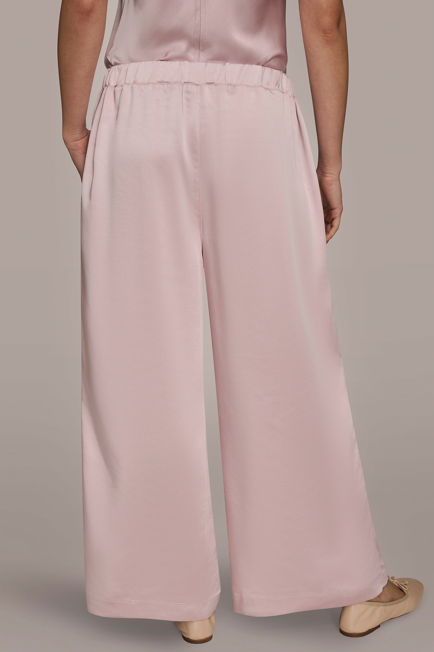 MID RISE PULL ON RELAXED PANT | View 2 | Pants