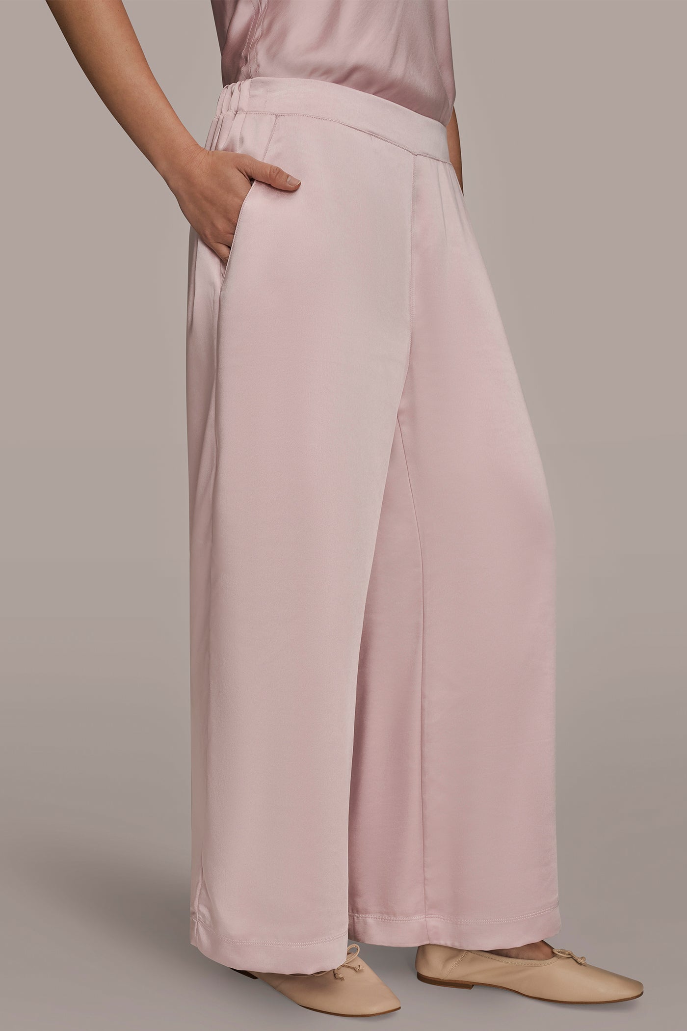MID RISE PULL ON RELAXED PANT VIEW 3 | Pants
