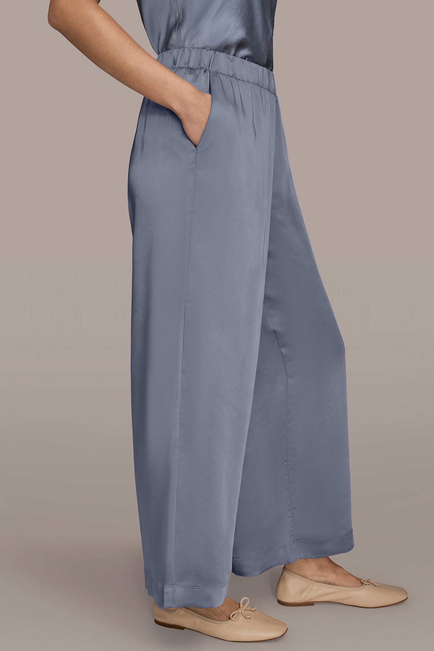 MID RISE PULL ON RELAXED PANT VIEW 3 | Pants