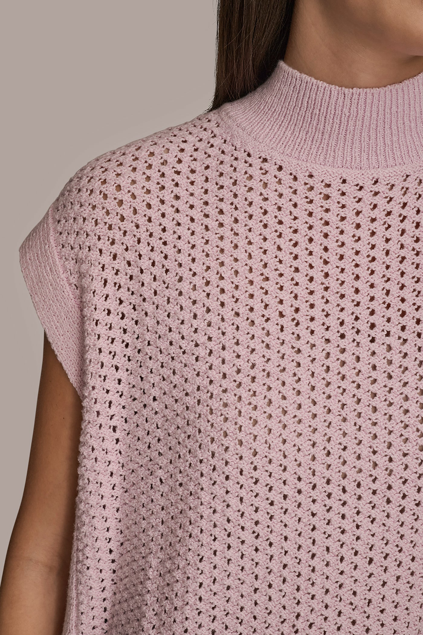 SLEEVELESS BOXY OPEN STITCH MOCK NECK VIEW 5