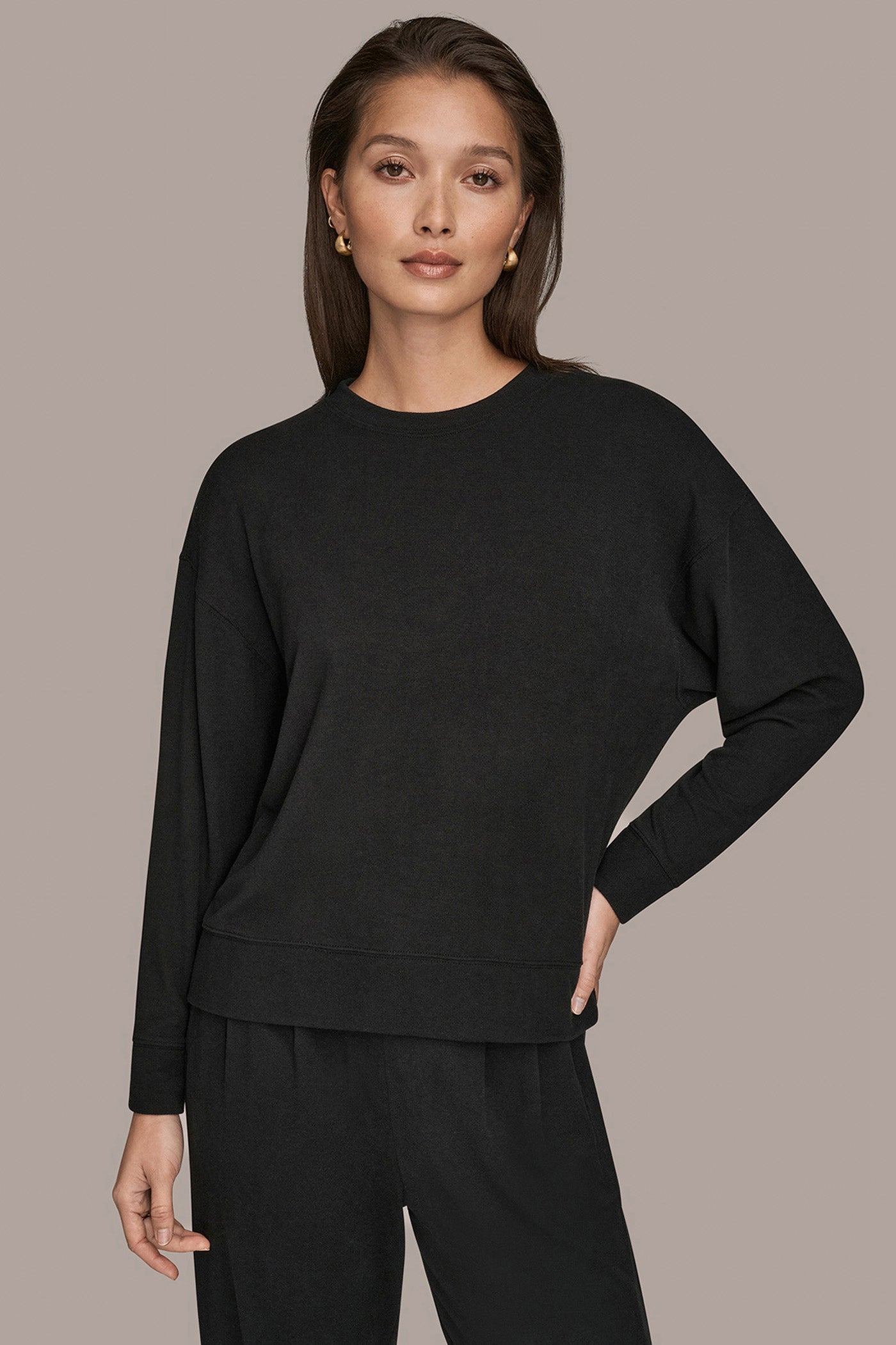 LONG SLEEVE CREW NECK PULLOVER | View 1 | Holiday Collection