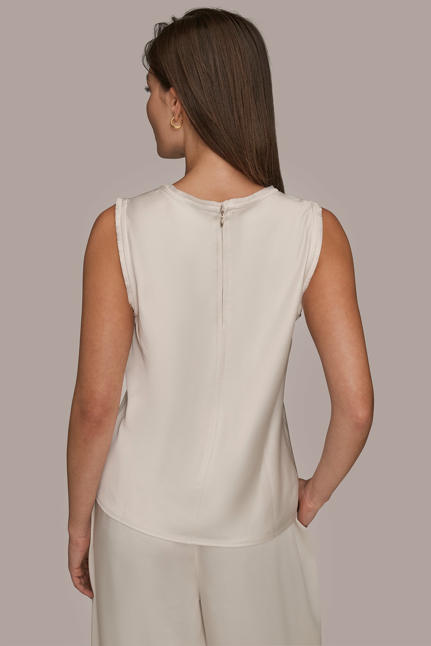 SLEEVELESS FRINGE TRIM BLOUSE | View 2 | Casual Collection