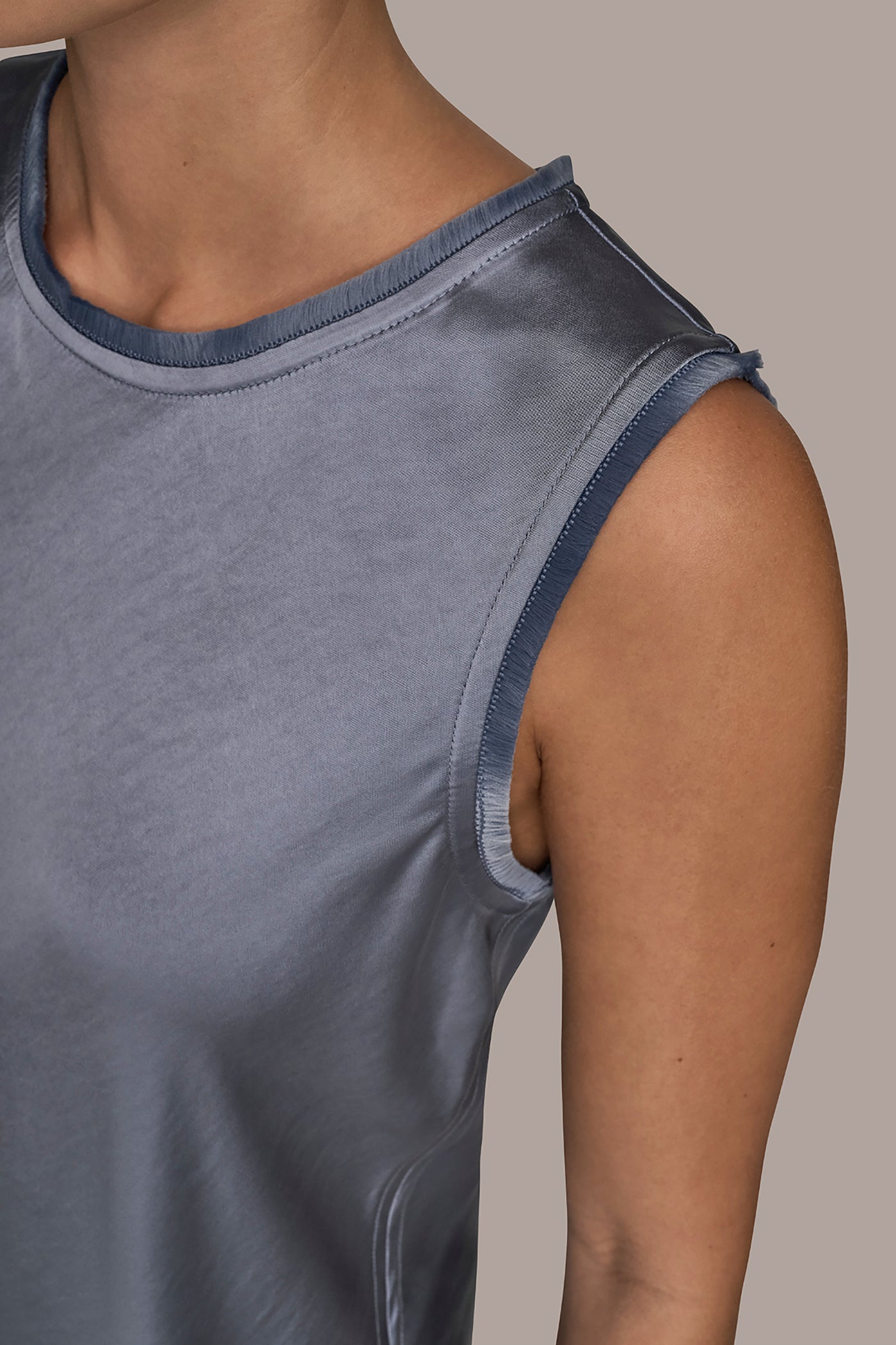 SLEEVELESS FRINGE TRIM BLOUSE VIEW 5 | Casual Collection