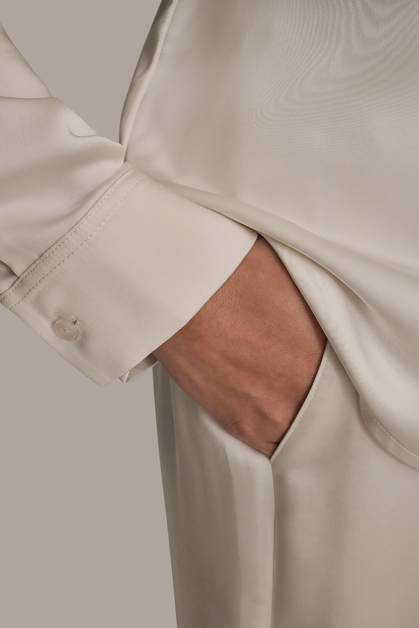 WOVEN BUTTON DOWN SHIRT VIEW 5