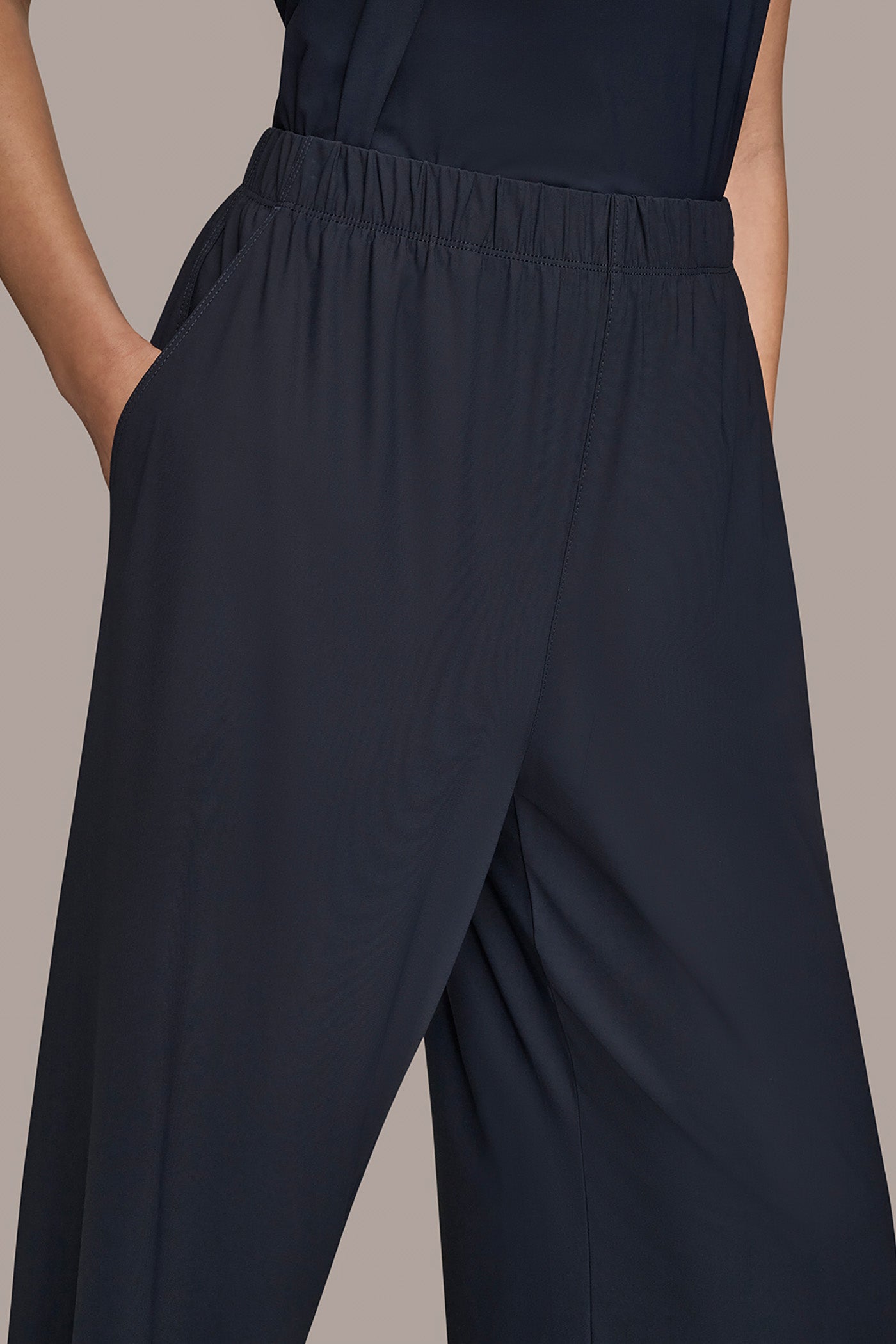 MID RISE RELAXED ANKLE PANT VIEW 4 | Pants
