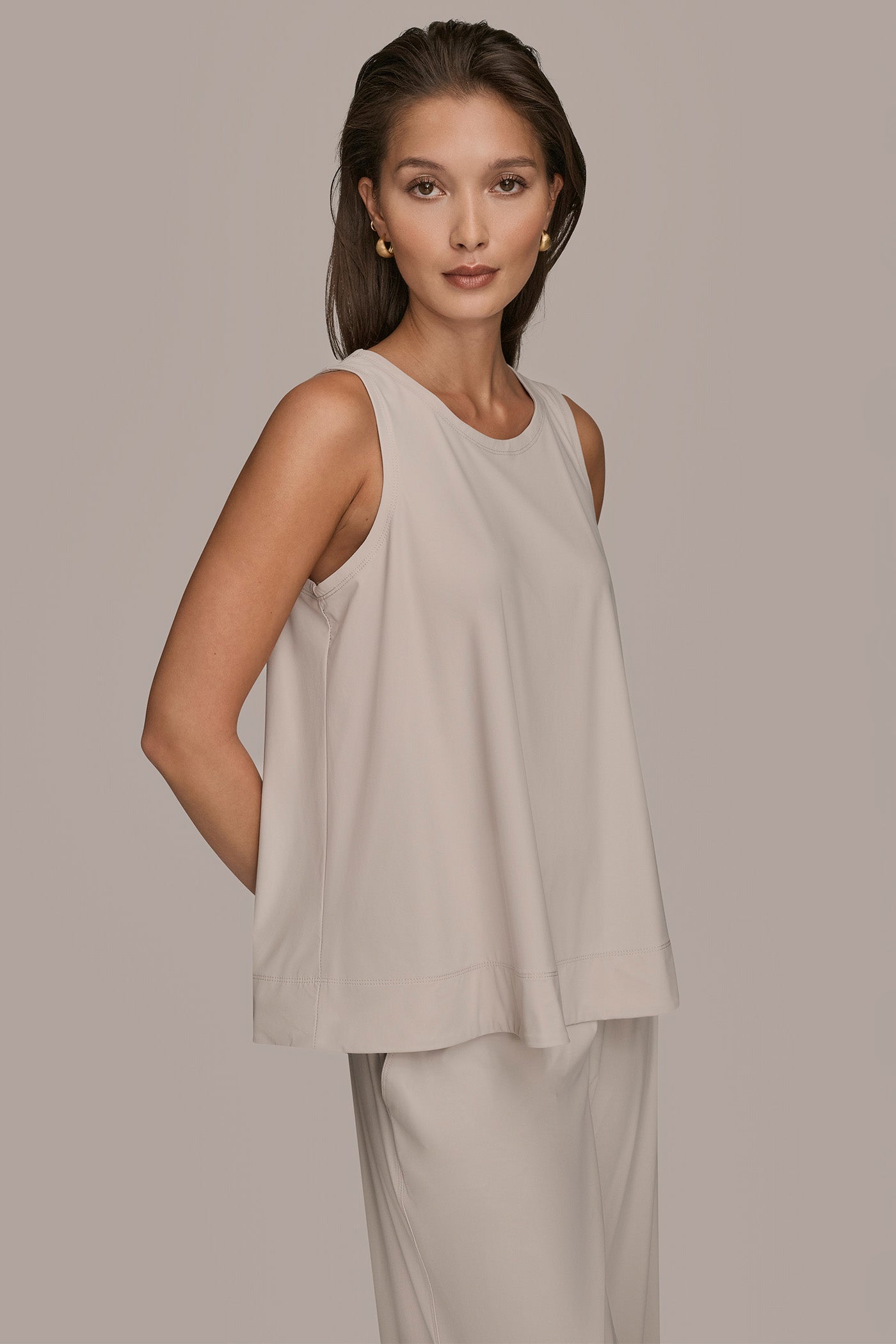 SLEEVELESS TOP VIEW 3 | Donna Karan Weekend