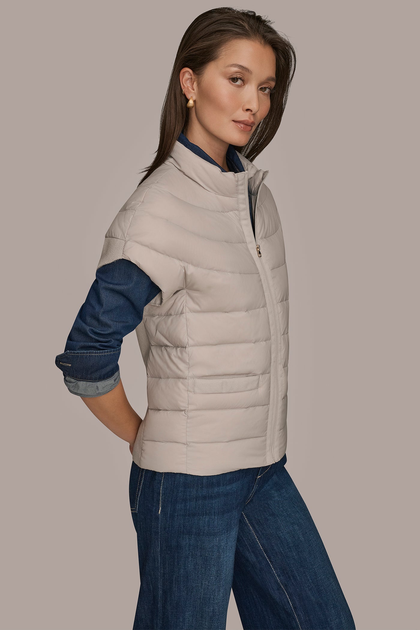 FRONT ZIP CAP SLEEVE MOCK NECK VEST VIEW 3