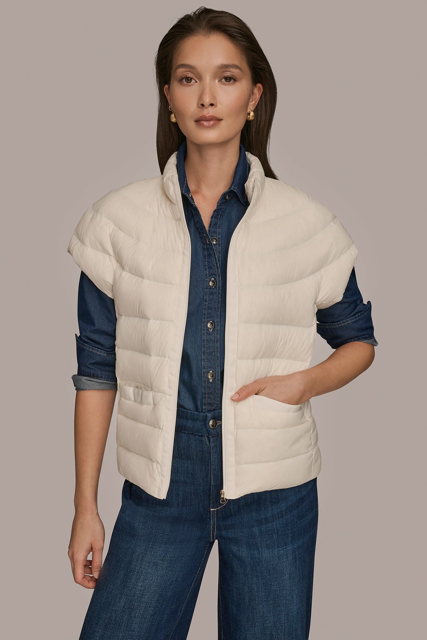 FRONT ZIP CAP SLEEVE MOCK NECK VEST VIEW 4