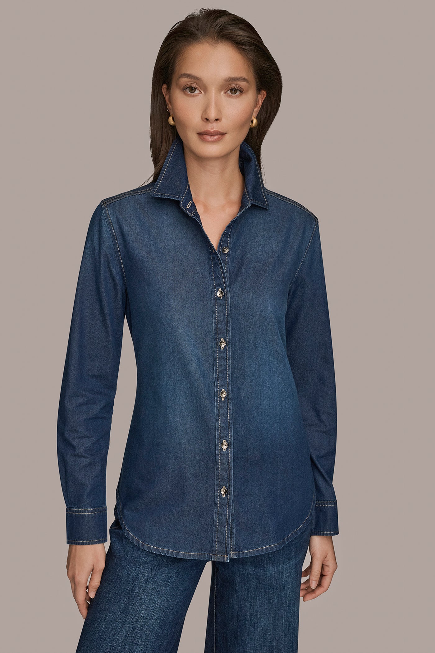 THE DONNA CLASSIC BUTTON DOWN | View 1 | Donna Karan Weekend