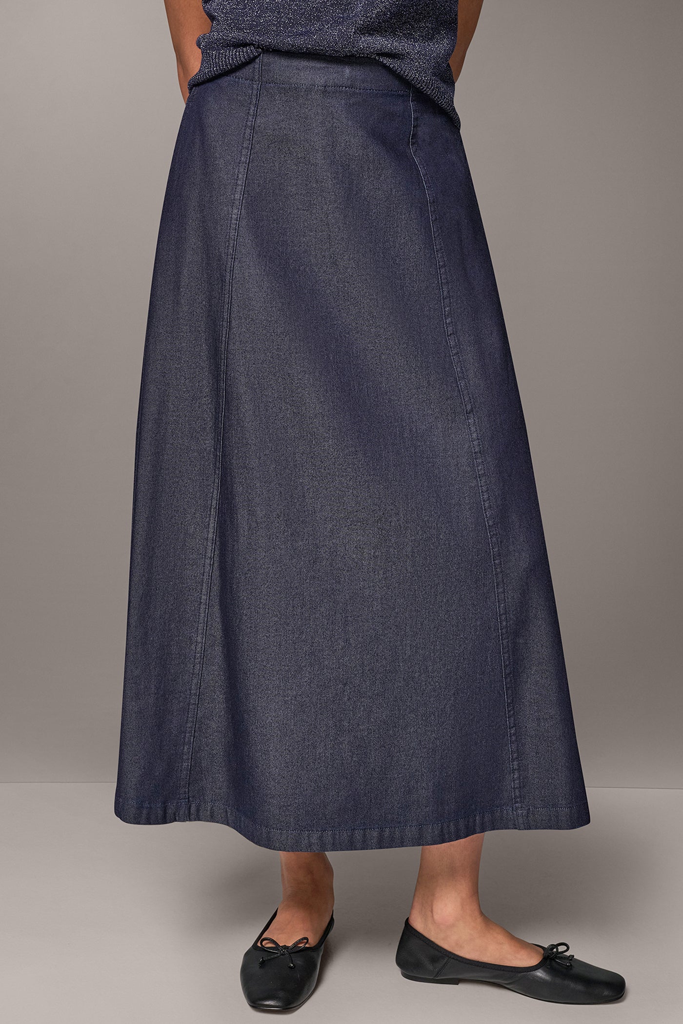 CONTOUR SEAM PLEATED MIDI SKIRT VIEW 1