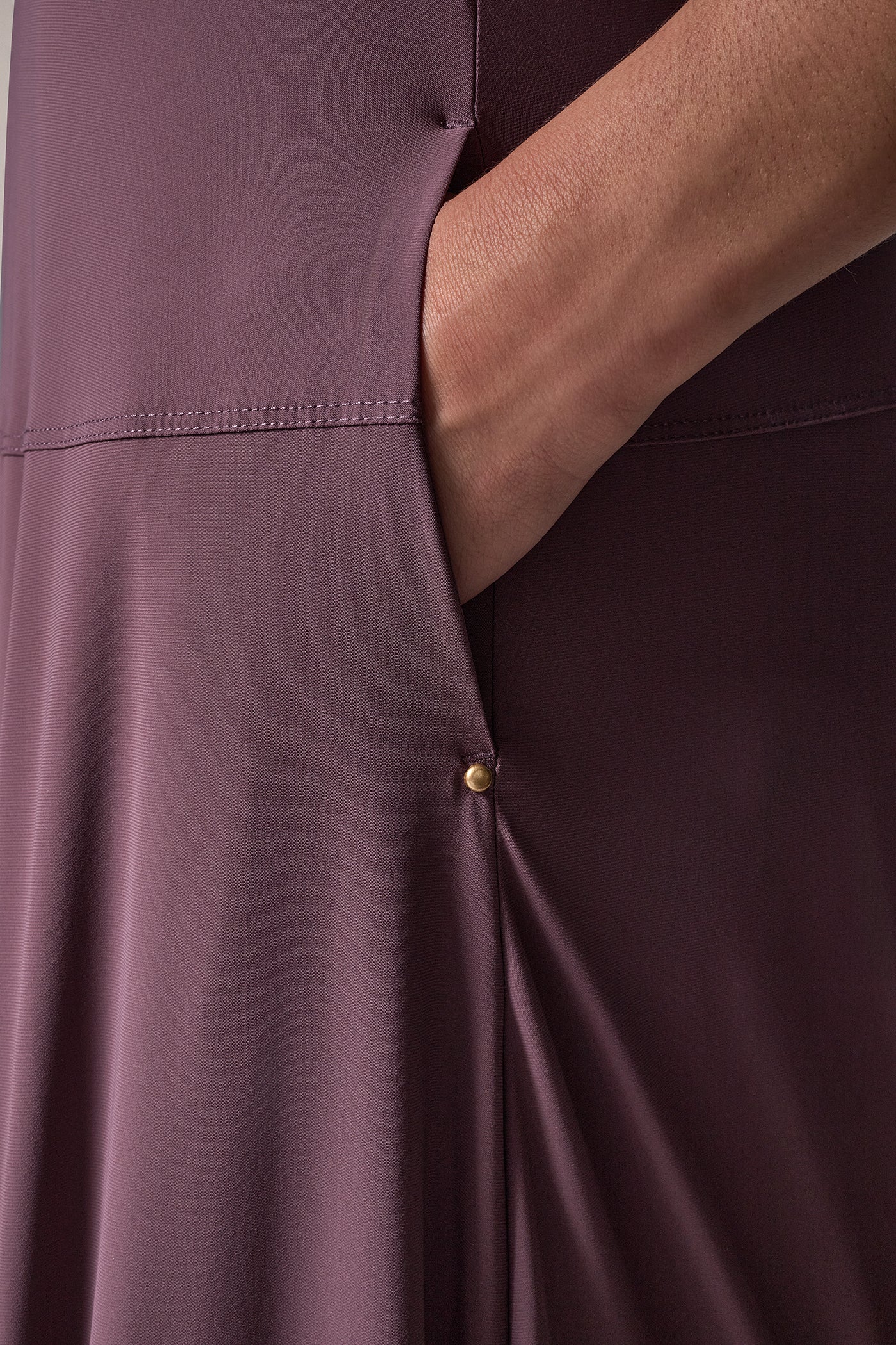 BALLET SLEEVE POCKET MIDI DRESS VIEW 5 | Modern Travel Capsule
