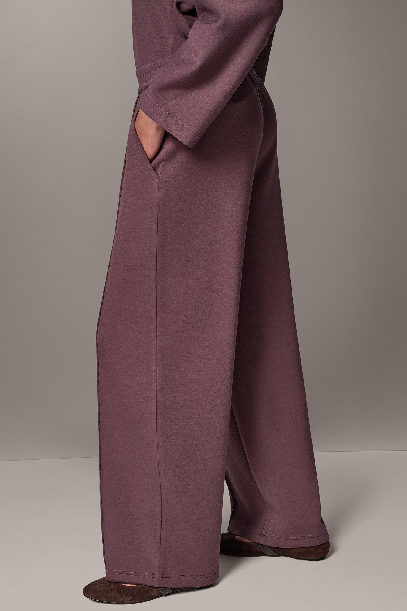 JET SETTER PINTUCK PANT VIEW 2
