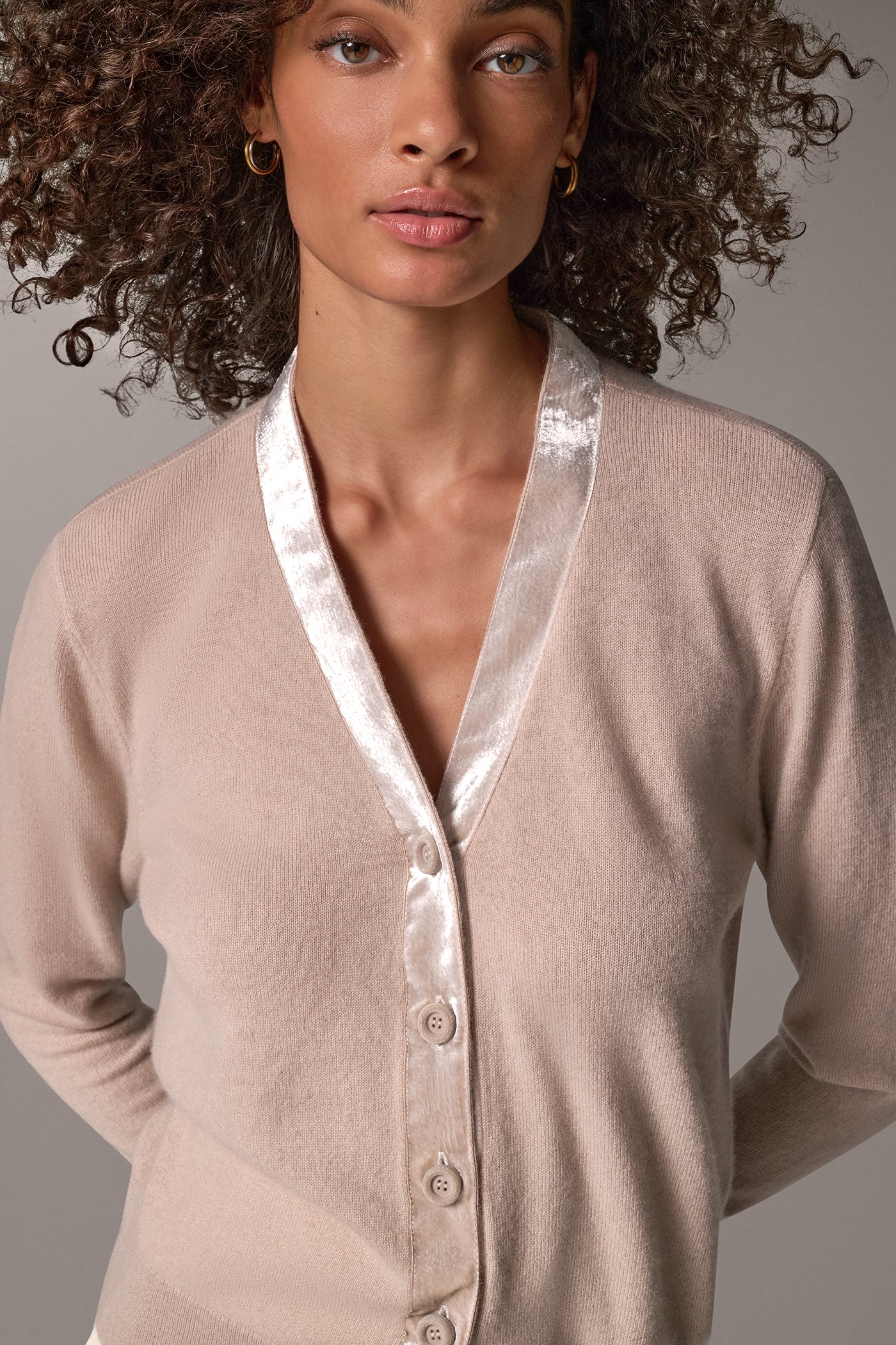 VELVET TRIM WOOL AND CASHMERE CARDIGAN VIEW 5 | New clothing