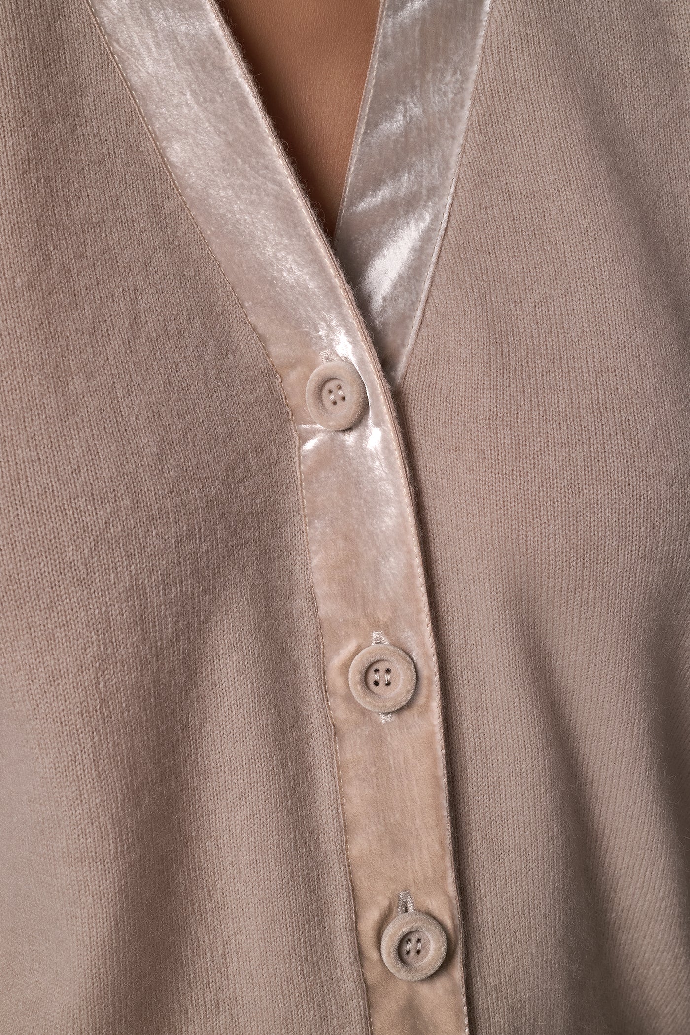 VELVET TRIM WOOL AND CASHMERE CARDIGAN VIEW 4 | New clothing