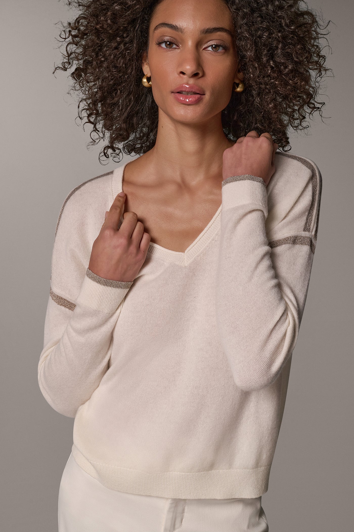 WOOL AND CASHMERE BLEND METALLIC TIP SWEATER VIEW 6
