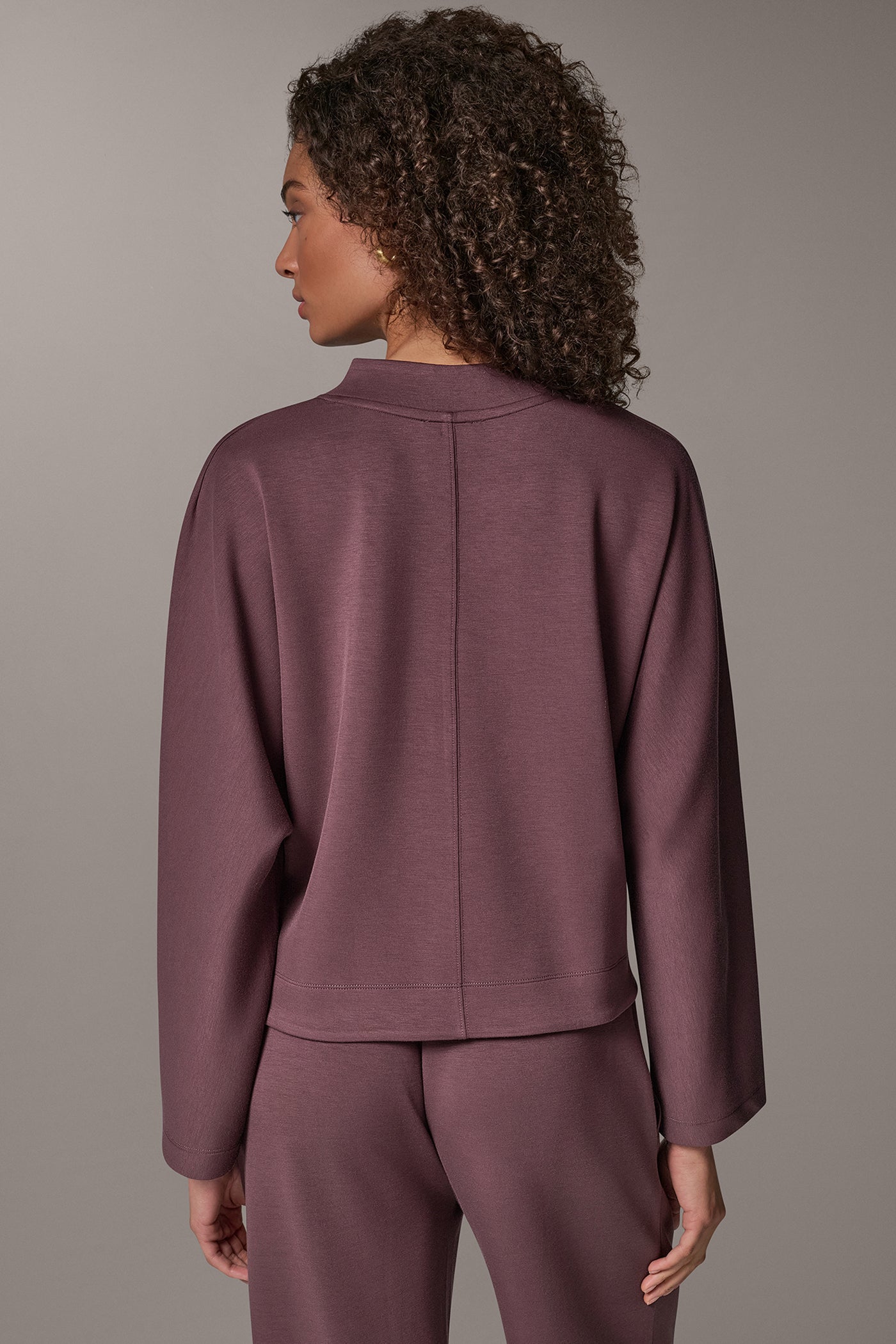 JET SETTER CROSSOVER V-NECK TOP VIEW 3