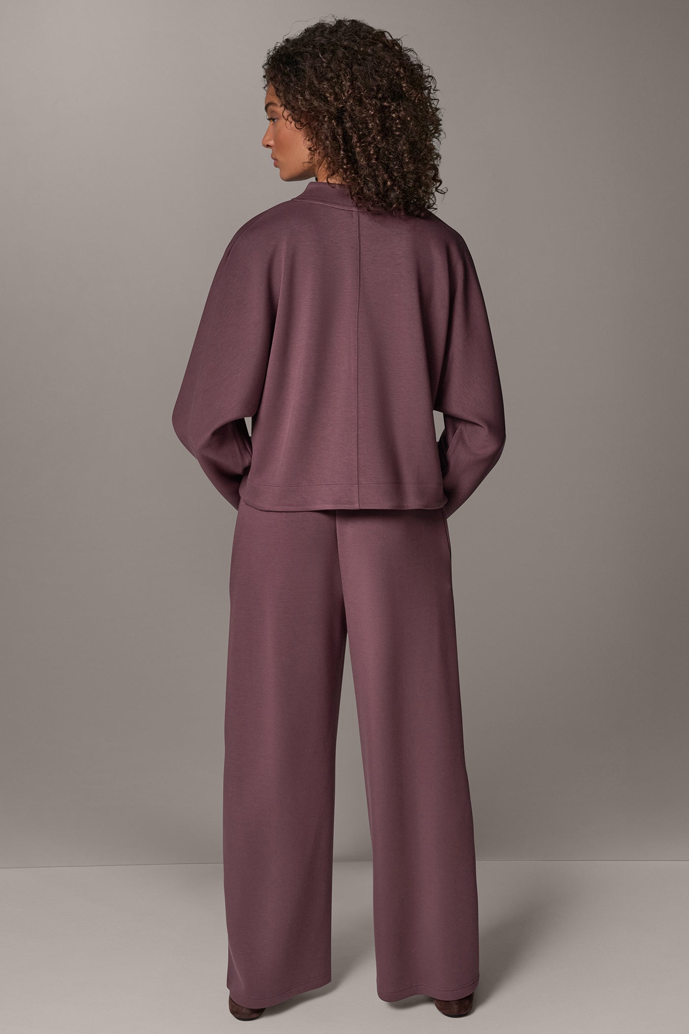 JET SETTER CROSSOVER V-NECK TOP VIEW 8