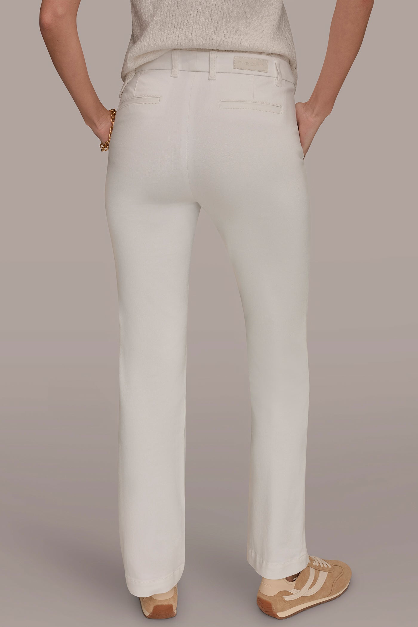 THE DONNA MID-RISE MODERN TROUSER JEAN | View 2 | Donna Karan Weekend Bottoms