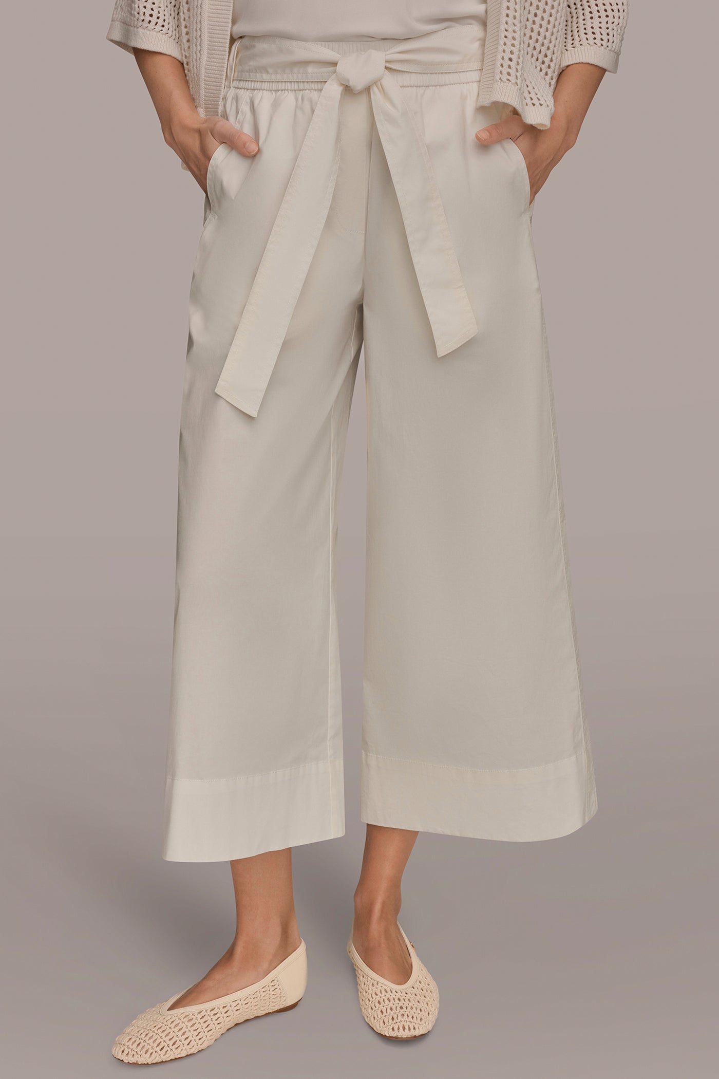 CROPPED MID-RISE WIDE-LEG PANT | View 1 | Donna Karan Weekend