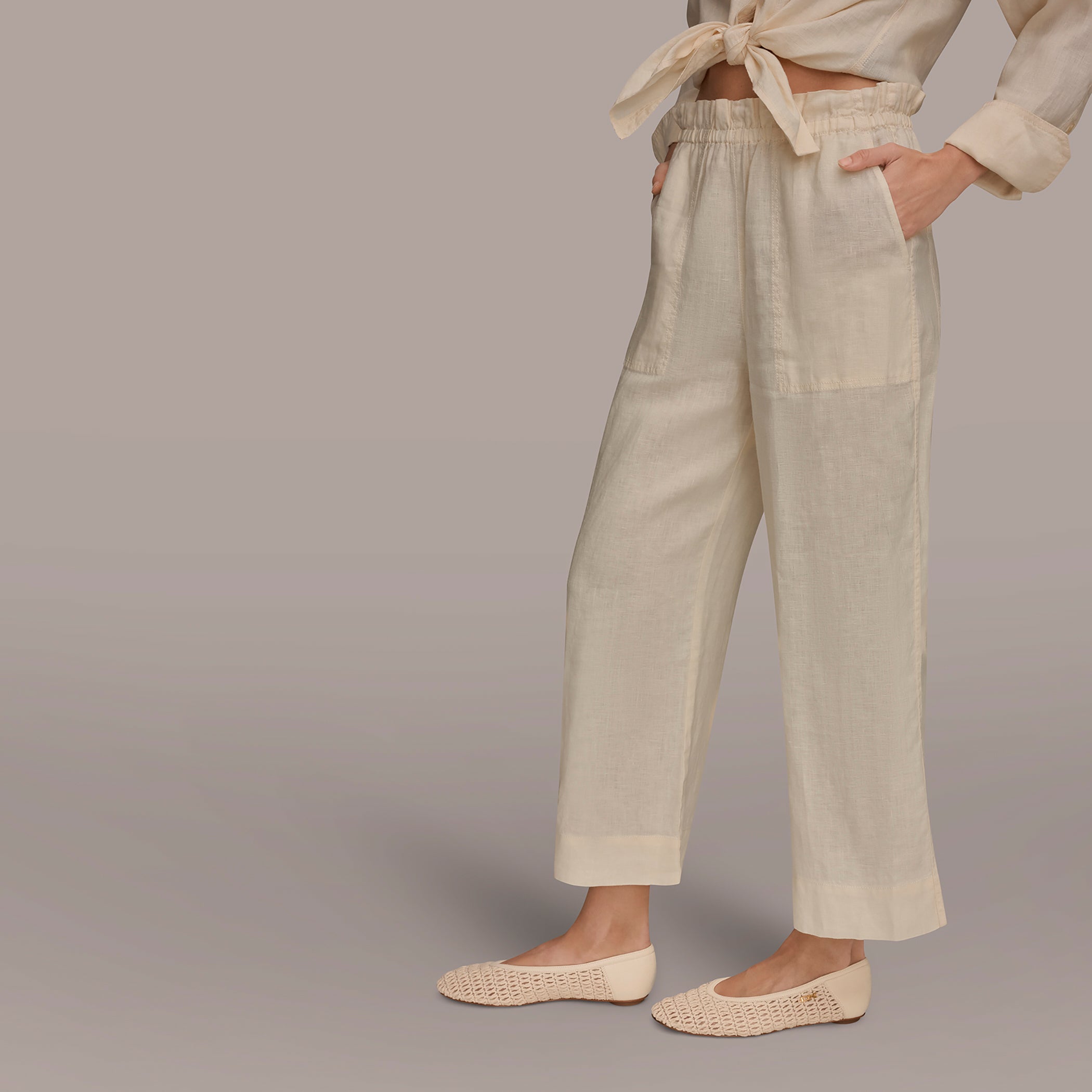 LINEN EXTRA HIGH-RISE PAPERBAG PANT VIEW 3 | Donna Karan Weekend Bottoms